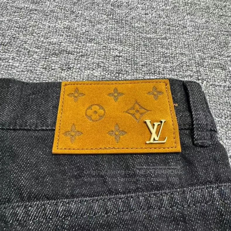 Other Louis Vuitton Butterfly straps to make old jeans Size US 33 - 6 Thumbnail