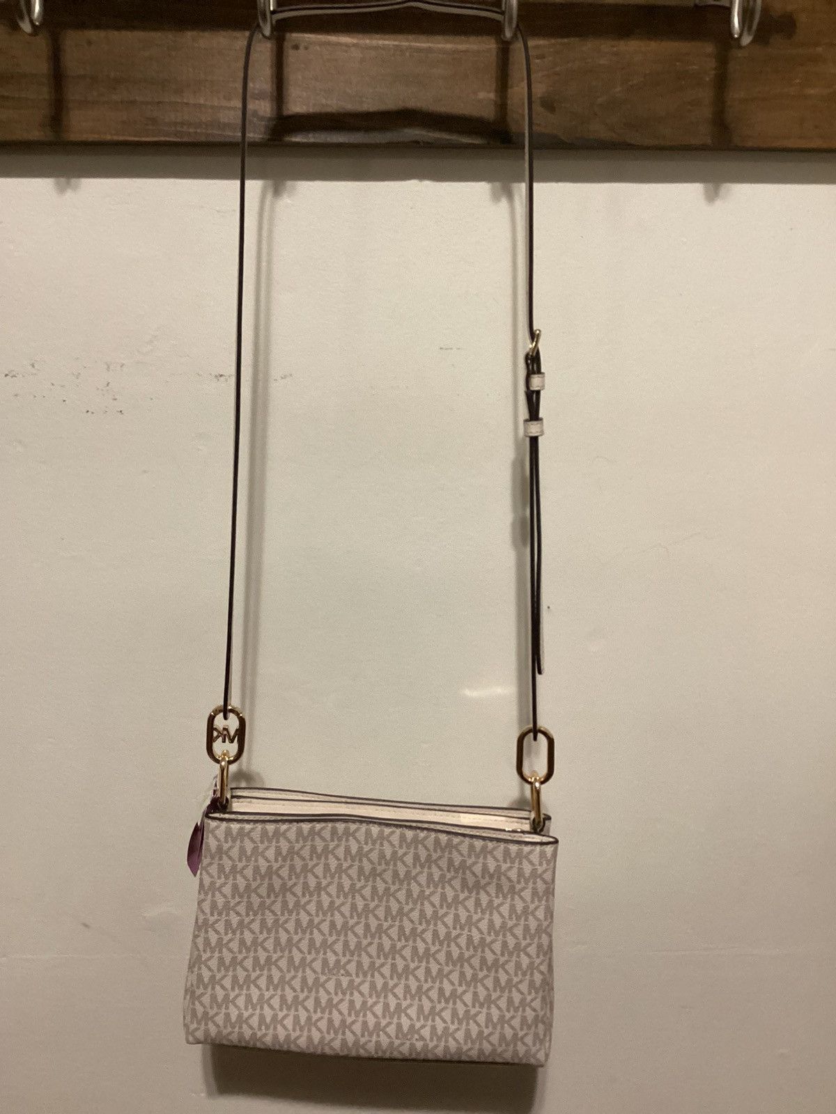 Michael Kors Beige Michael Kors Bag Size ONE SIZE - 2 Thumbnail