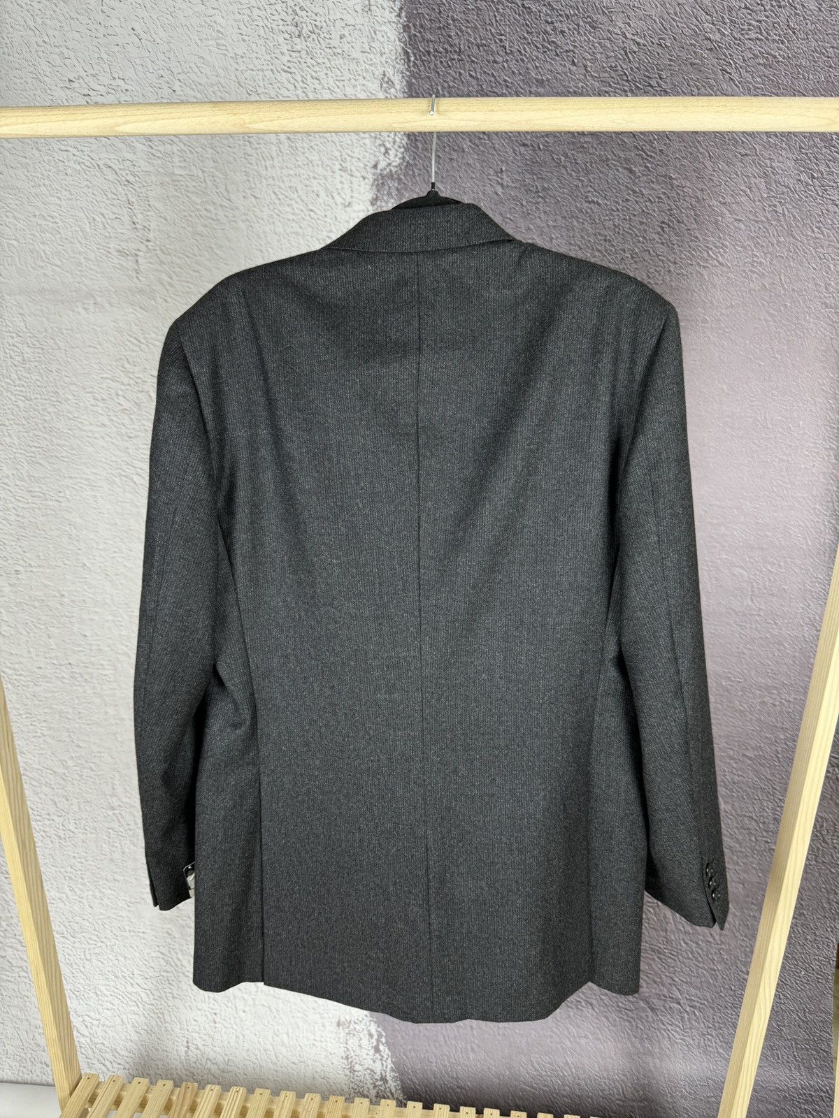Burberry Burberry’s grey striped 2 pcs pure 110s wool suit 3 button Size 42R - 9 Thumbnail