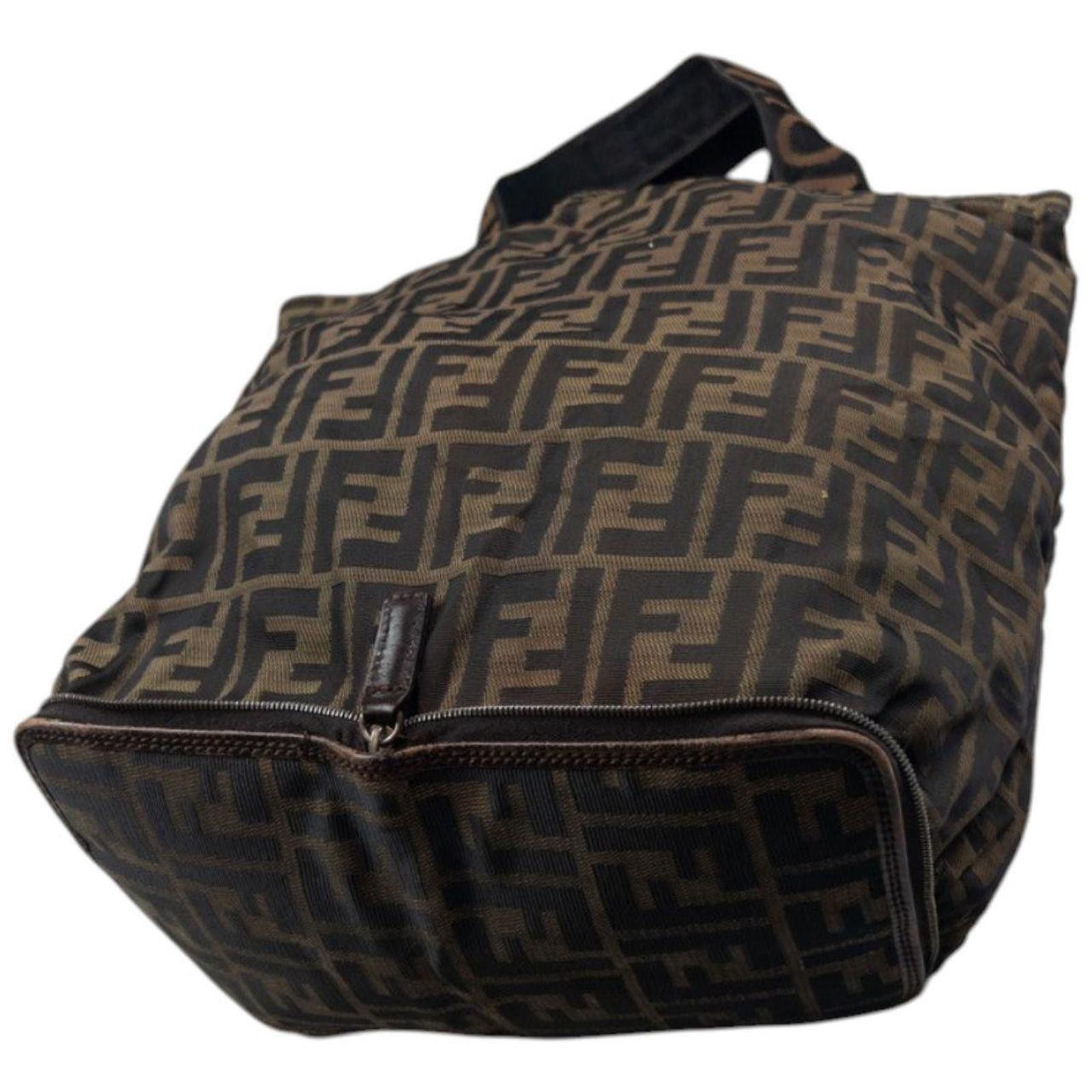 Fendi Vintage Fendi Monogram Foldable Shoulder Bag Size ONE SIZE - 7 Thumbnail