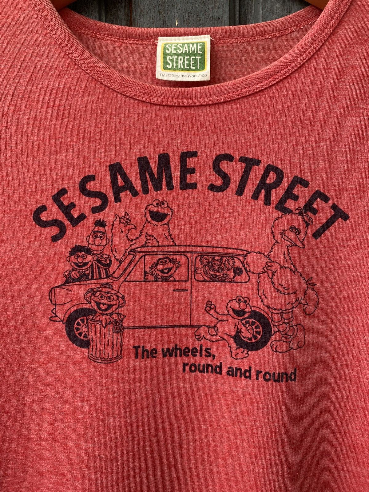 Sesame Street Picnic Gang The Wheels Round Vintage Style