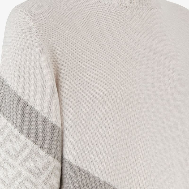 Fendi o1s1wg110226 Pullover in Gray Size US XL / EU 56 / 4 - 3 Thumbnail