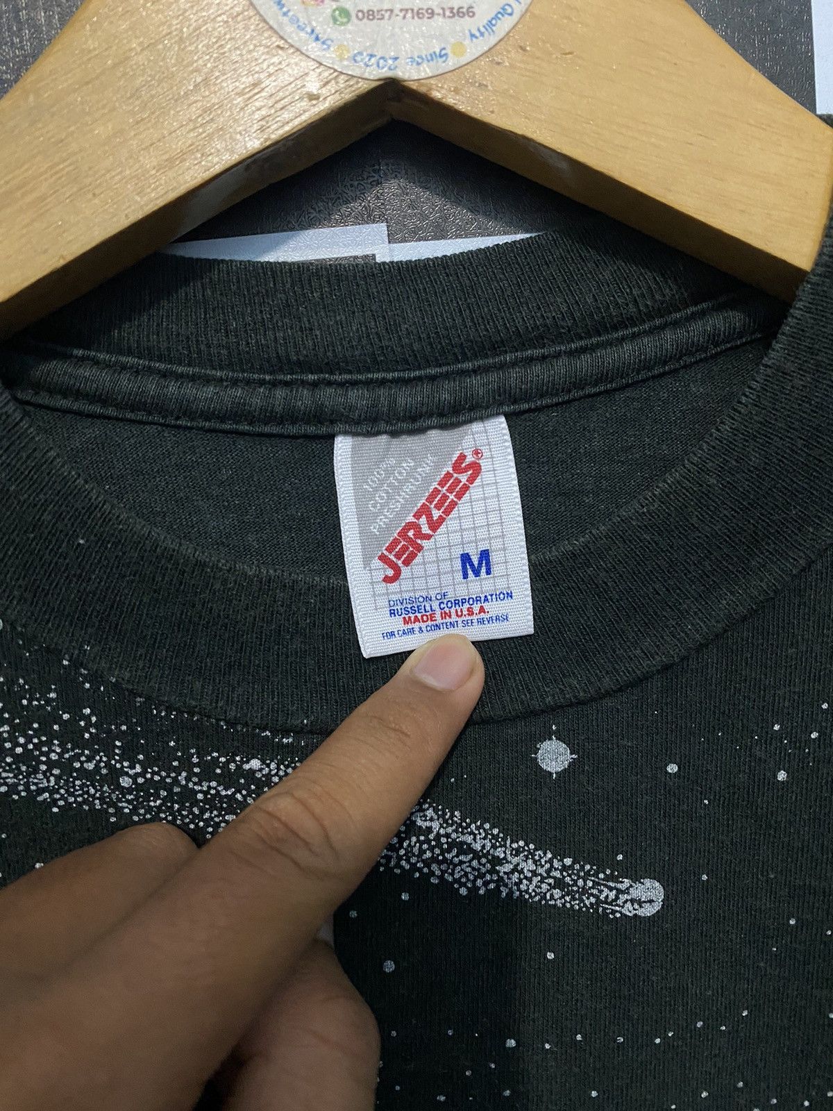 Jerzees × Vintage Vintage Sneaky tees 1995 jerzees astronaut Size US M / EU 48-50 / 2 - 6 Thumbnail