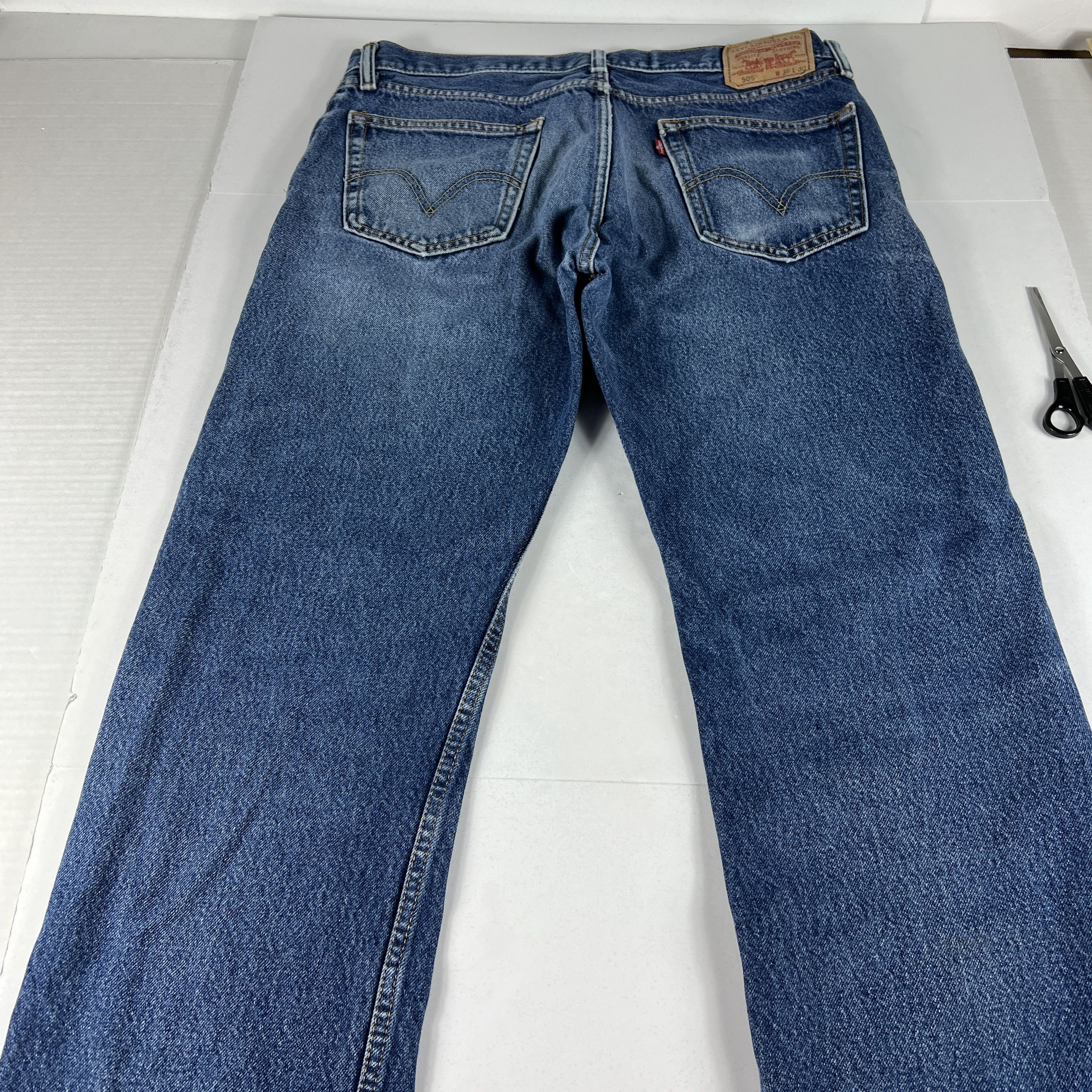 Levi's Levi's Jeans 505 Straight Blue Faded Cotton Denim Size US 37 - 13 Thumbnail