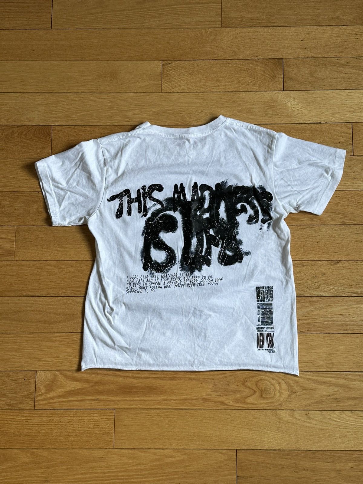 Japanese Brand streetwear graphic tee Size US S / EU 44-46 / 1 - 3 Thumbnail