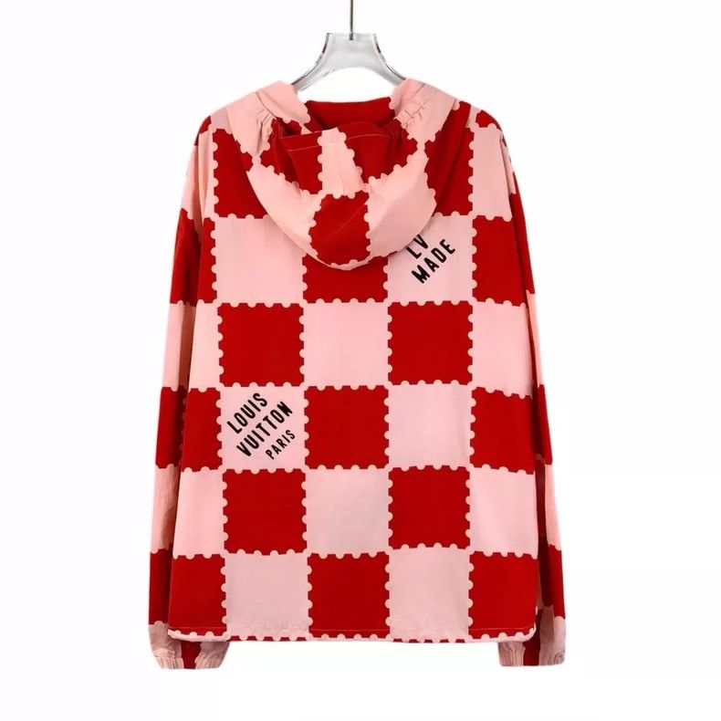 Louis Vuitton Louis Vuitton Pink checkerboard hooded long sleeve assault Size US M / EU 48-50 / 2 - 2 Thumbnail