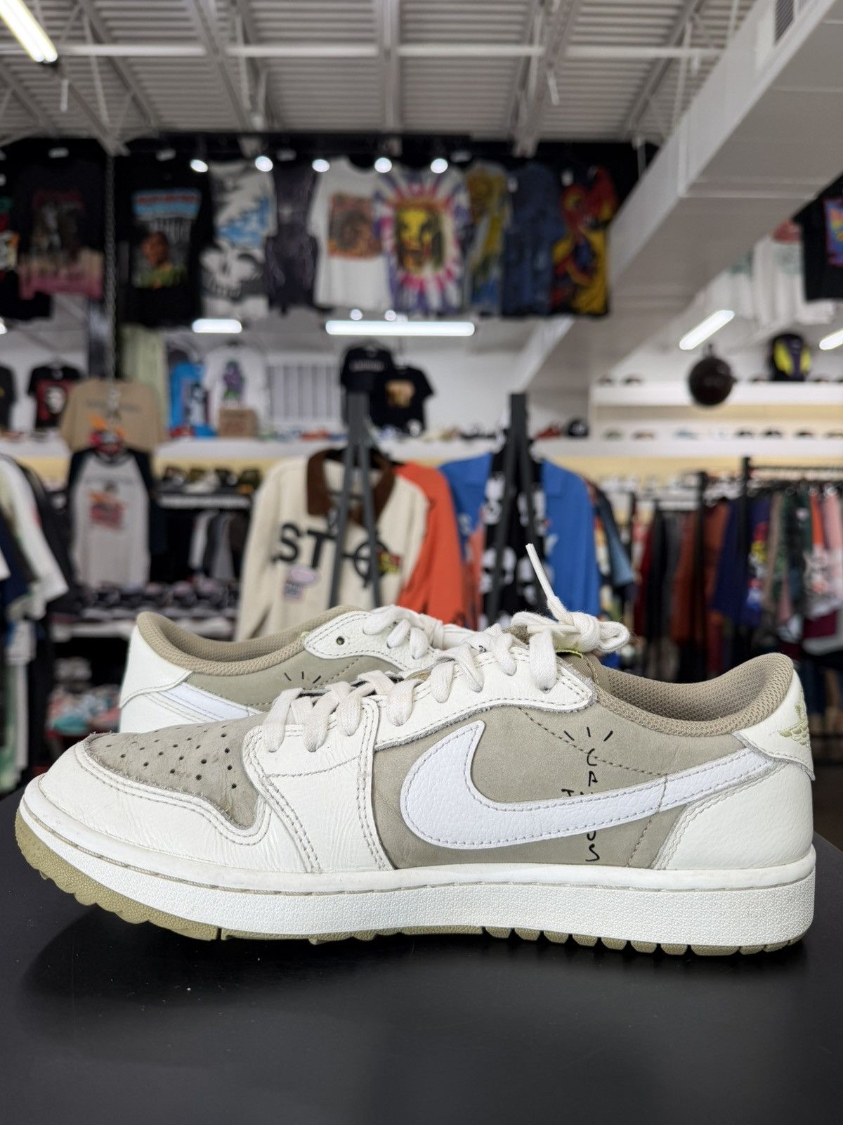 Jordan Brand × Travis Scott Jordan 1 Low Golf Travis Scott Neutral Olive Size 8.5 (2023) Size US 8.5 / EU 41-42 - 4 Thumbnail