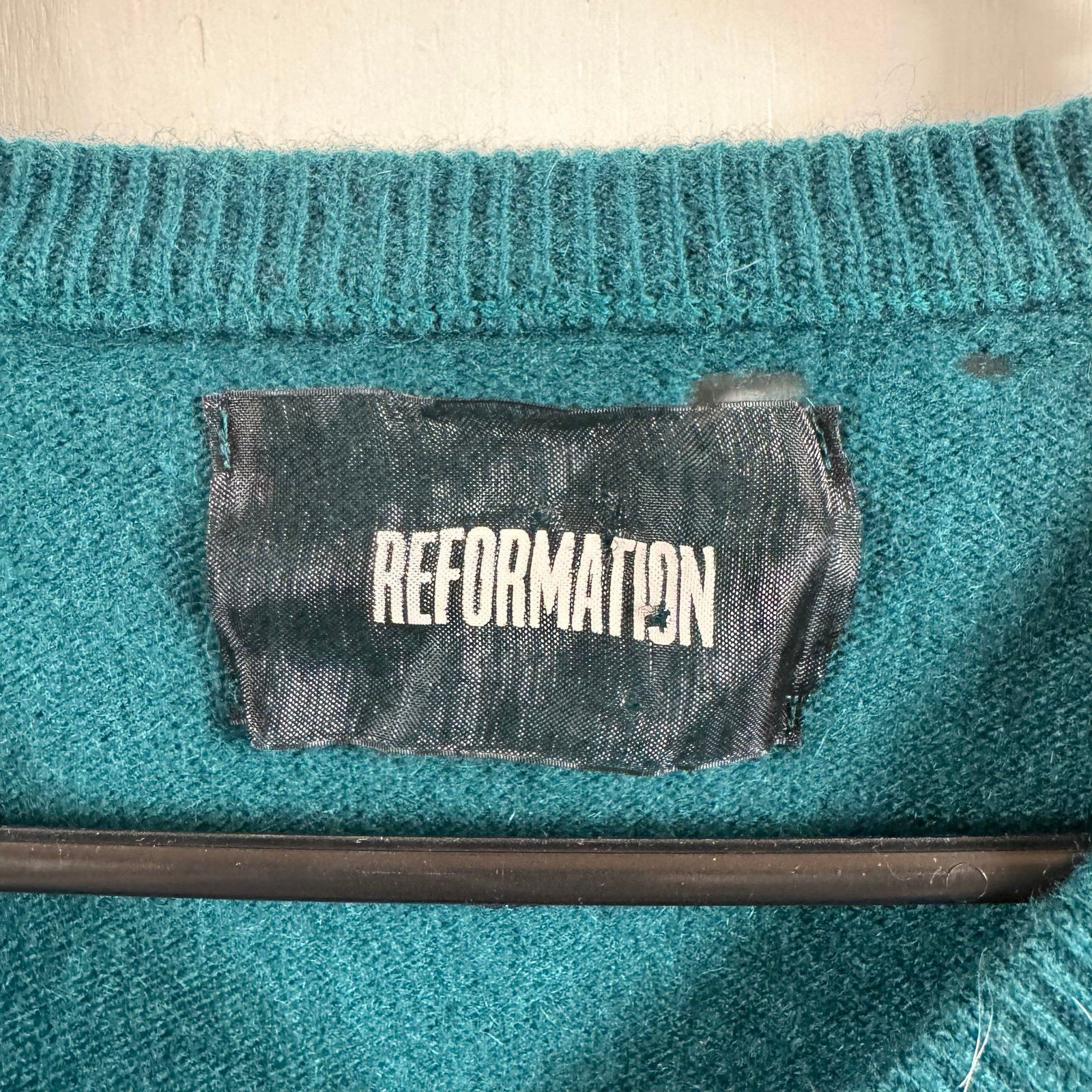 Reformation Reformation teal distressed super soft v-neck sweater. Rep Size S / US 4 / IT 40 - 5 Thumbnail