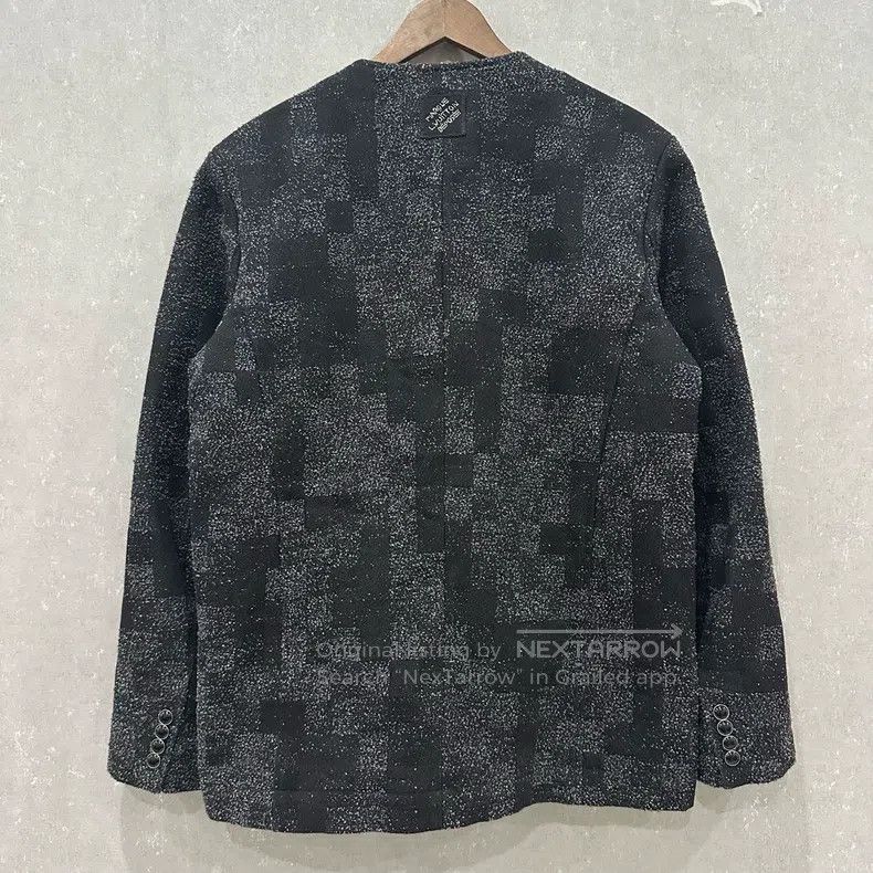 Louis Vuitton Louis Vuitton Full printed crew neck single breasted long Size US XL / EU 56 / 4 - 2 Thumbnail