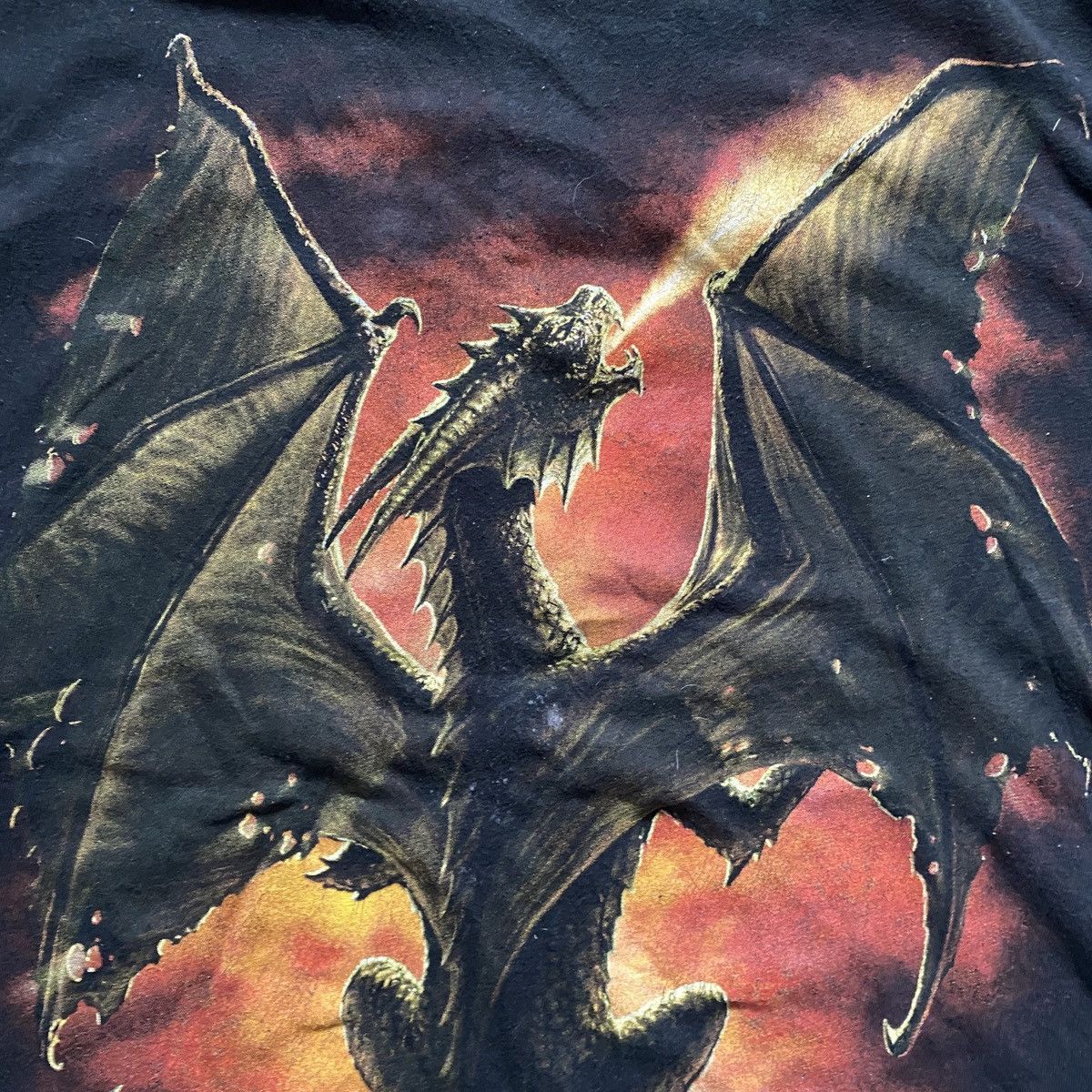 Vintage VINTAGE 90s AMAZING FADED DRAGON BOXY T SHIRT (SPIRAL) 224 Size US XL / EU 56 / 4 - 4 Thumbnail