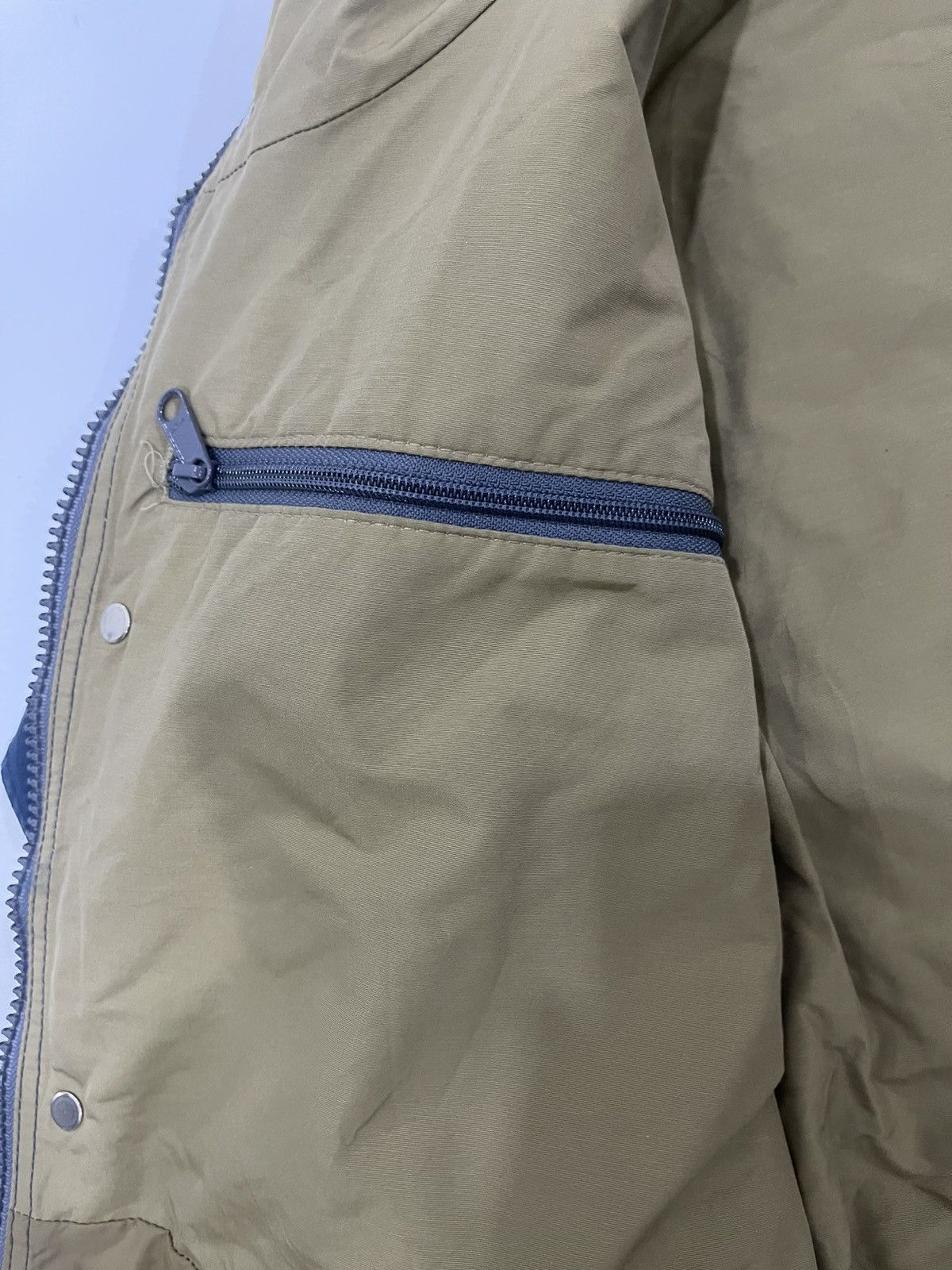 The North Face This is a vintage The North Face down parka in blue with Size US L / EU 52-54 / 3 - 8 Thumbnail