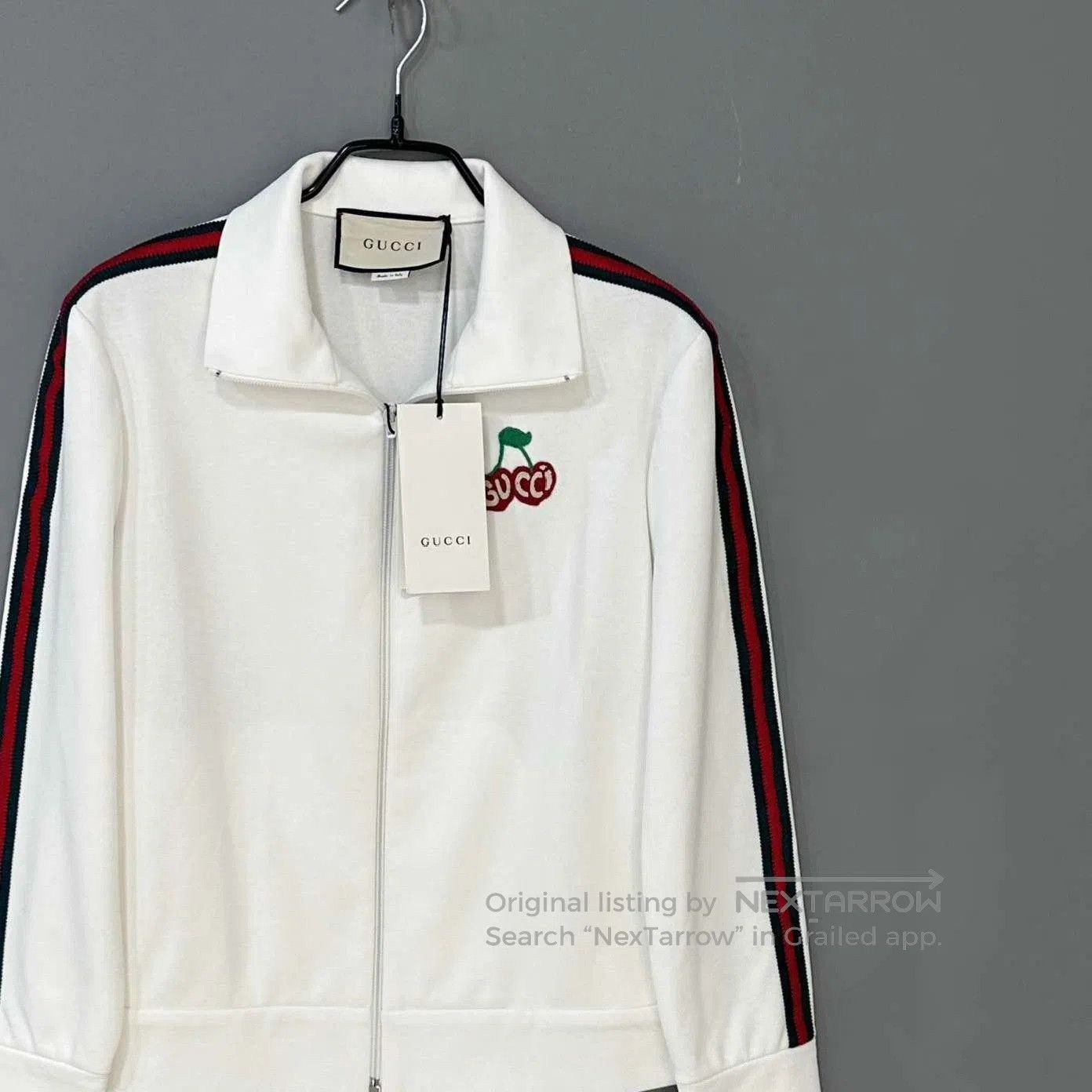 cherry embroidery zip.