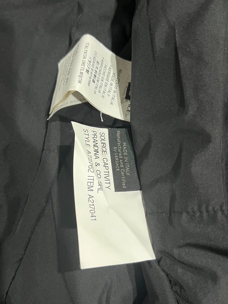 Versace Versace White goose down llama fur grass fur collar down j Size M / US 6-8 / IT 42-44 - 7 Thumbnail