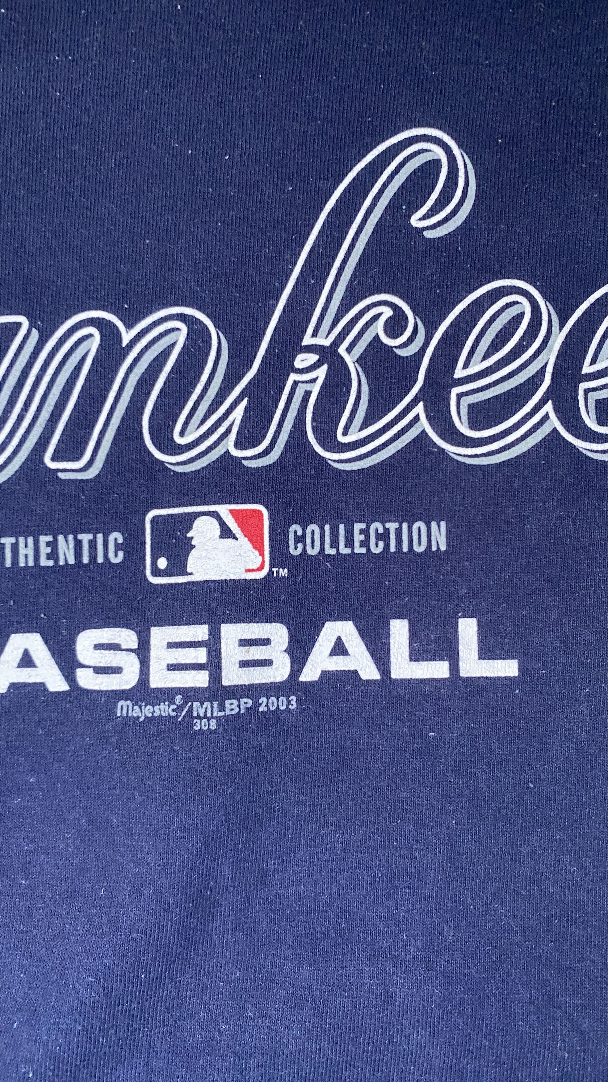 MLB Vintage 90s Yankees Majestic Authentic Spellout T-Shirt Size US XL / EU 56 / 4 - 3 Thumbnail