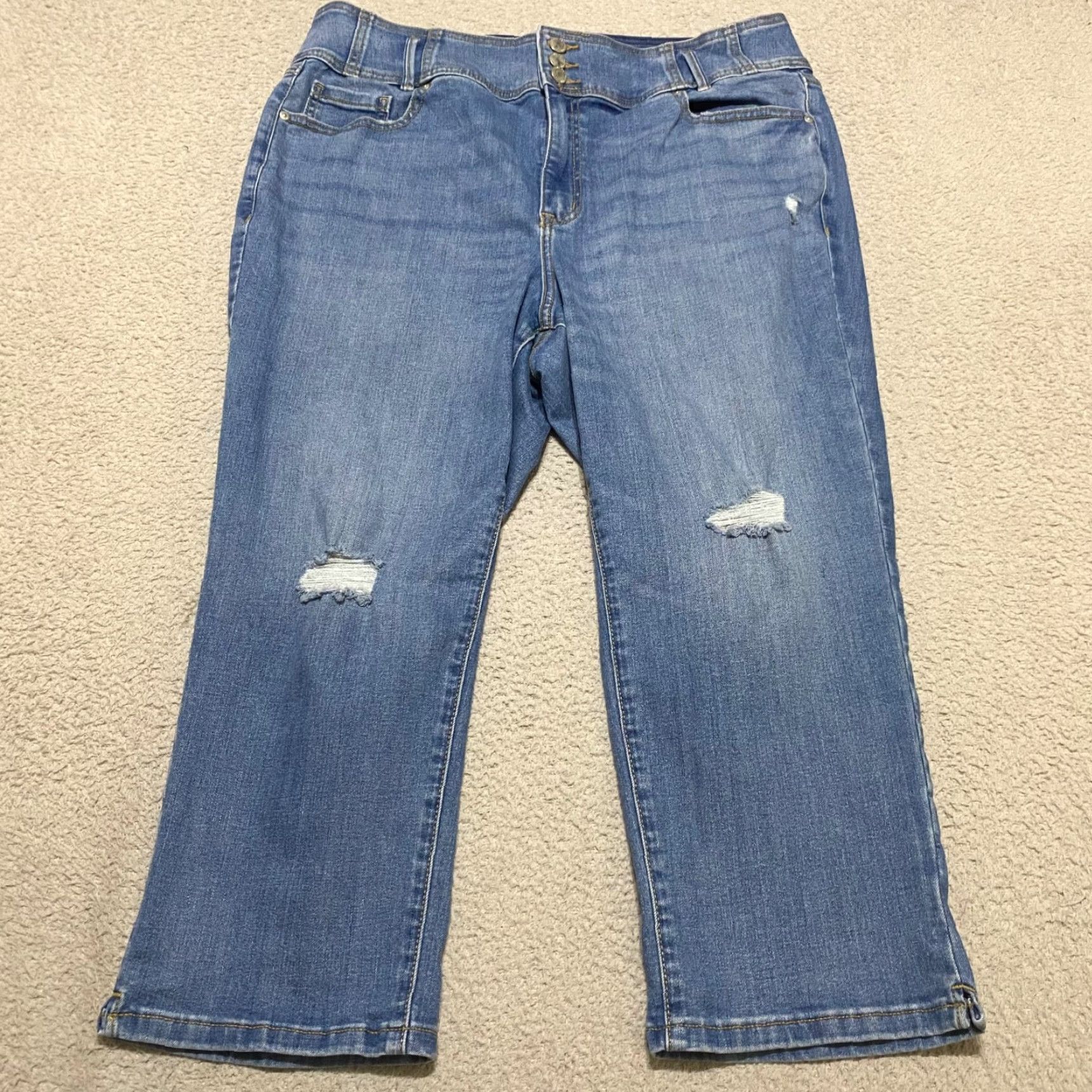 Vintage Lane Bryant Jeans 18W Plus Capri Blue Denim High Rise Distressed Size 40" / US 18 - 2 Thumbnail
