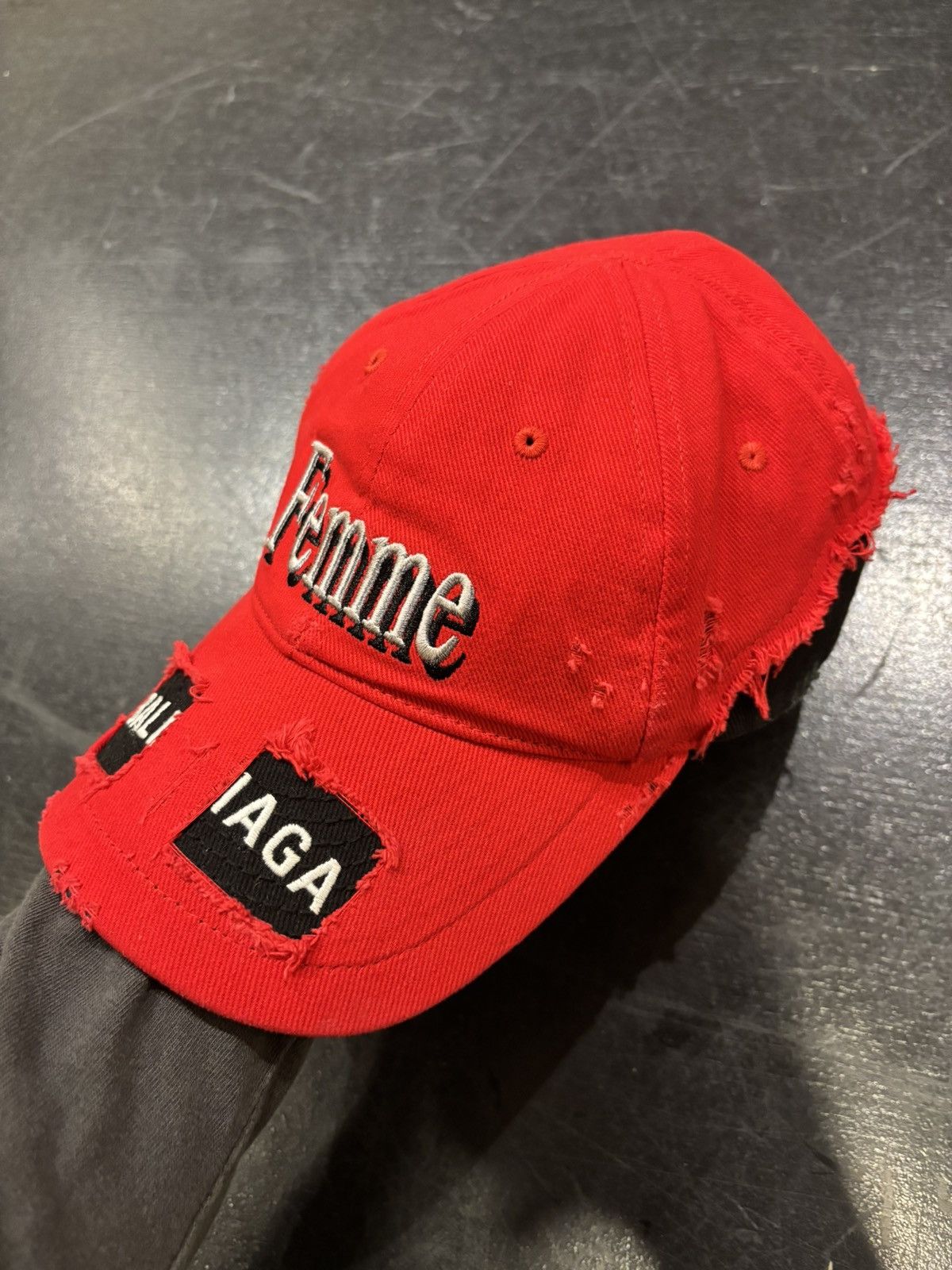 Balenciaga Balenciaga Femme Pre Distressed Hat Size ONE SIZE - 3 Thumbnail