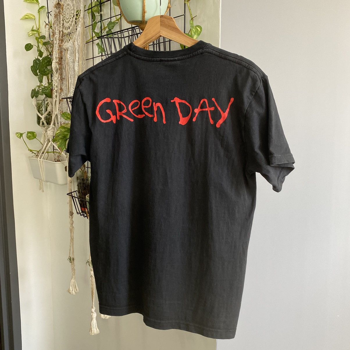 Band Tees Thrashed Faded Green Day Promo Boot ERD GRUNGE TSHIRT Size US M / EU 48-50 / 2 - 7 Thumbnail