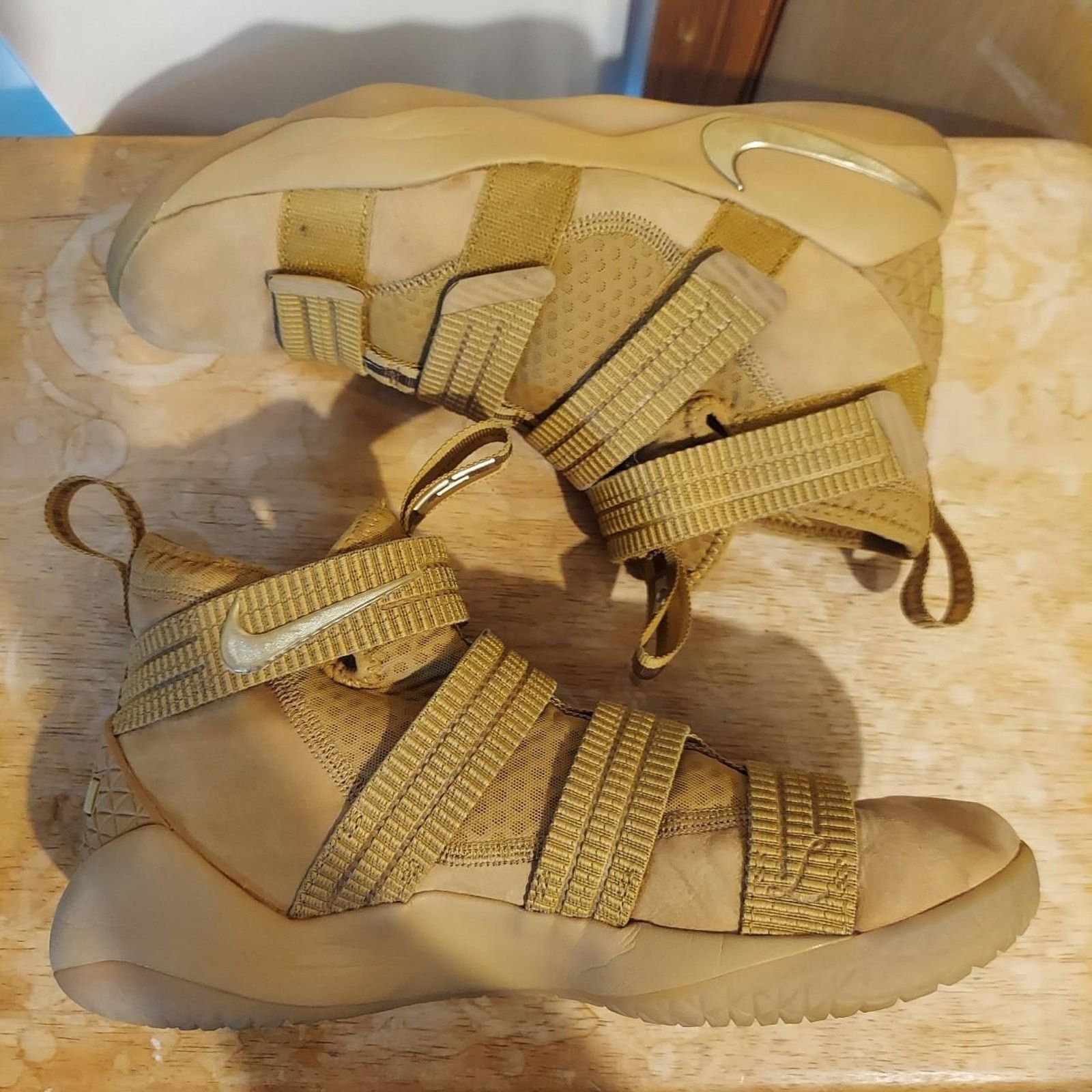 Nike Nike Zoom Lebron Soldier 11 Men's US 9.5 Brown Sneaker Shoes Size US 11 / EU 44 - 6 Thumbnail