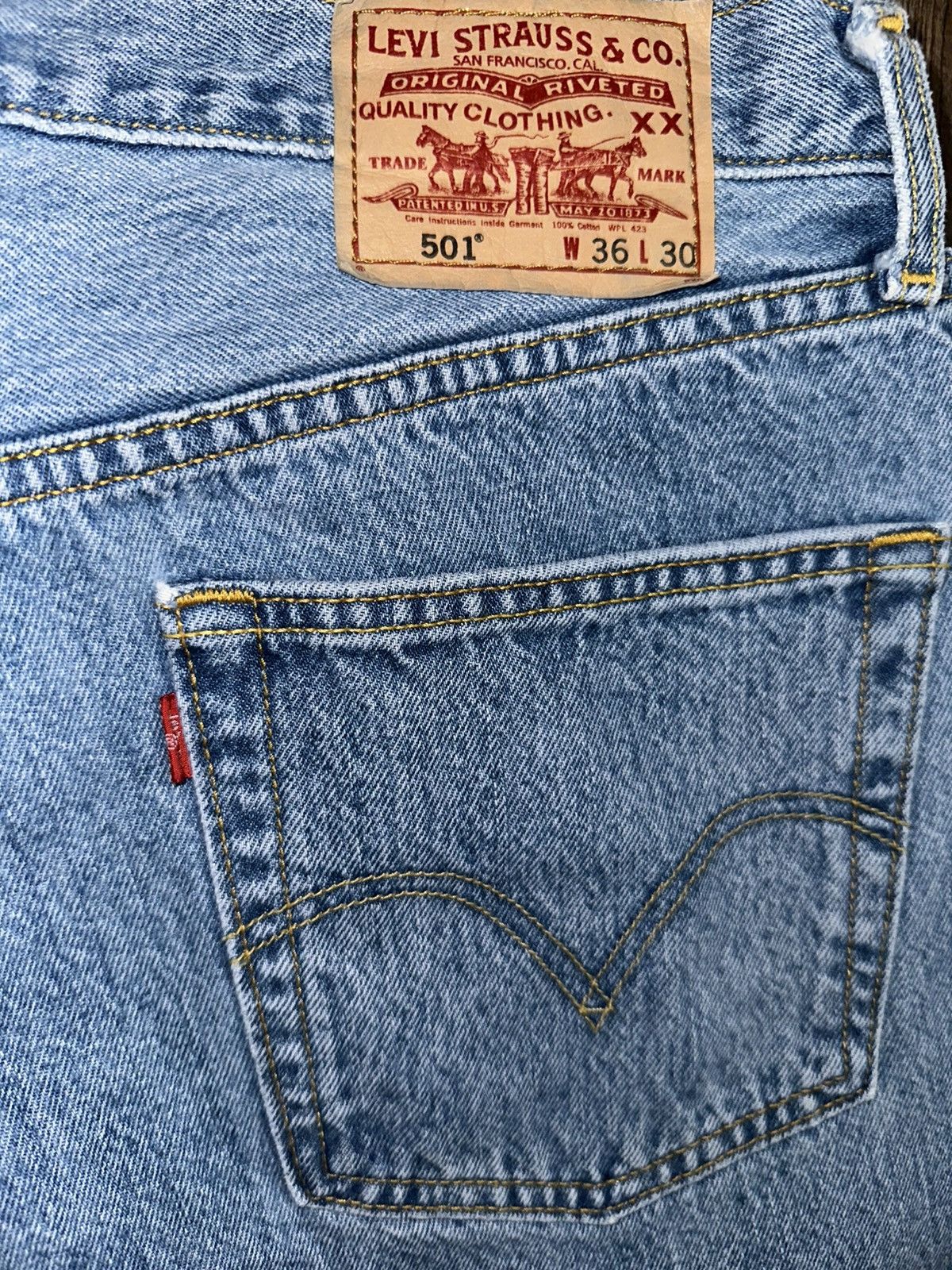 Levi's Levi’s 501xx Mens 36x30 Denim Jeans 100% Cotton Button Fly Size US 36 / EU 52 - 4 Thumbnail