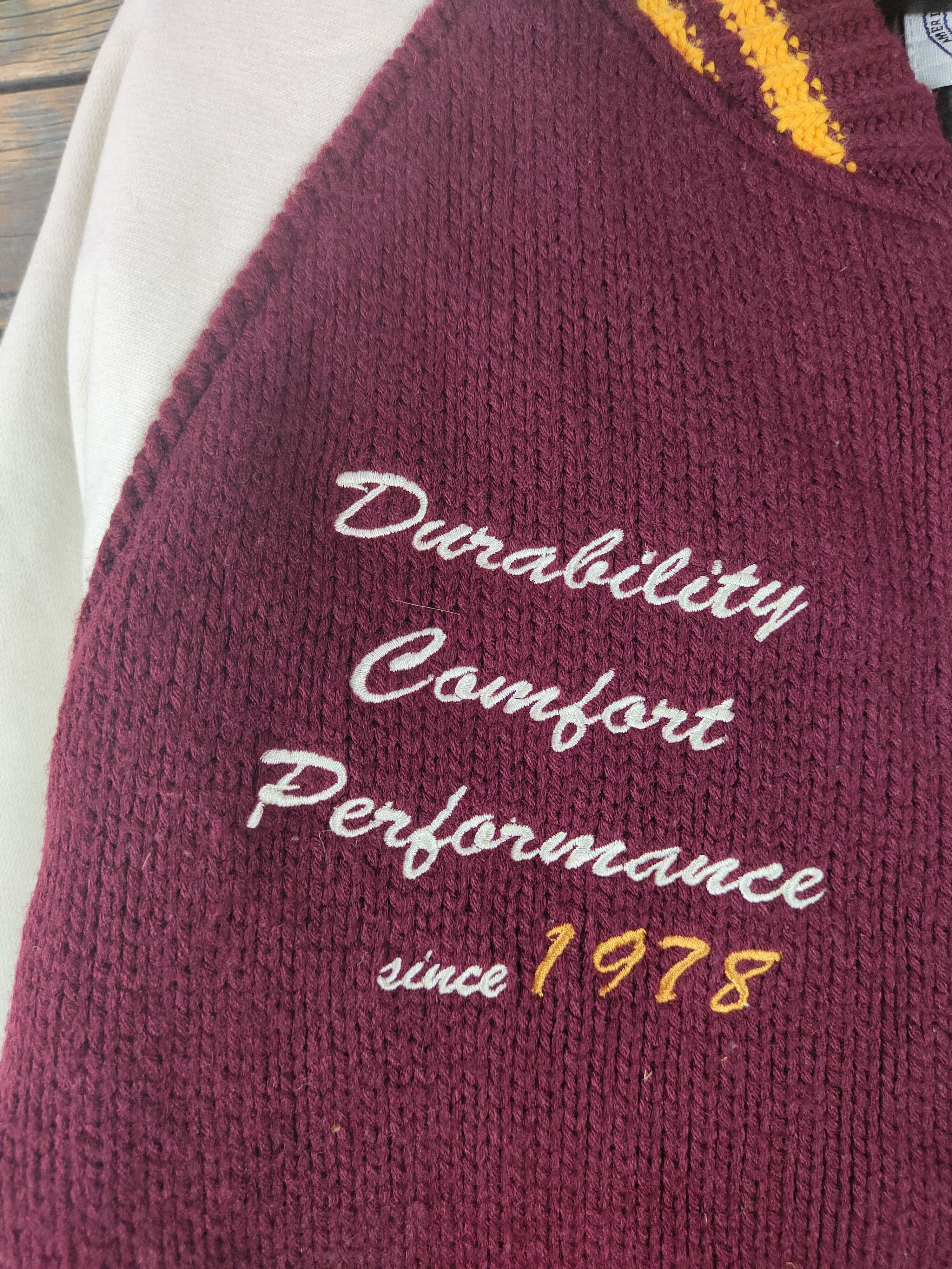 Vintage DL Japan vintage Maroon Varsity Jackets #1672 Size US M / EU 48-50 / 2 - 3 Thumbnail