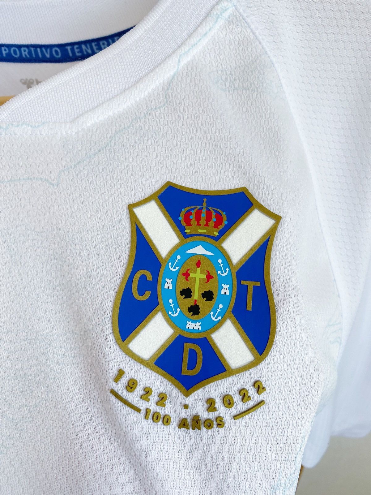 Hummel Hummel Deportivo Tenerife Jersey Size US XXL / EU 58 / 5 - 8 Thumbnail