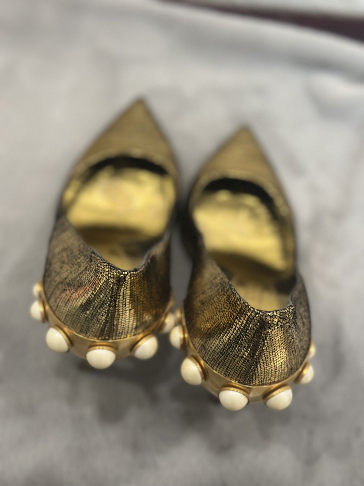 Alexander McQueen Alexander McQueen Gold Textured Pearl-Heel Pumps – Size 38 Size US 8 / IT 38 - 11 Thumbnail