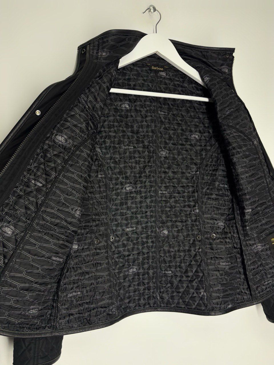 Barbour Barbour x Land Rover Trimdon Quilted Jacket Women’s Size S / US 4 / IT 40 - 17 Thumbnail