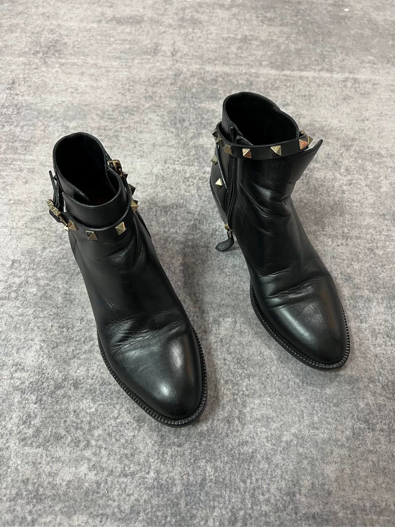 Valentino Valentino Studded Ankle Boots Size US 5.5 / IT 35.5 - 1 Thumbnail