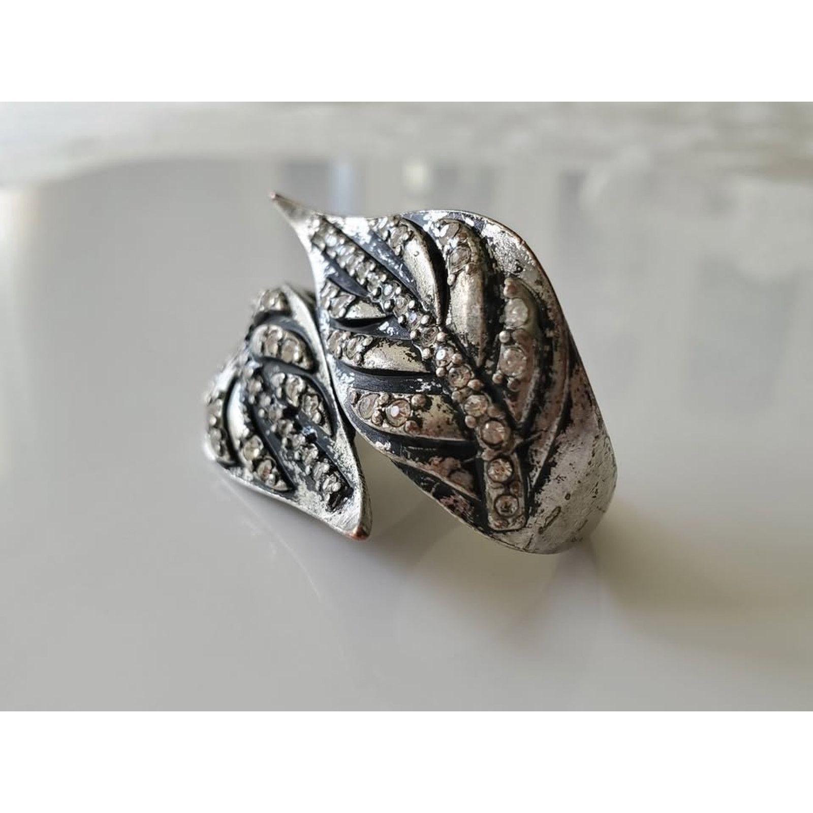 Other Vintage Double Leaf and Rhinestone Ring Size ONE SIZE - 2 Thumbnail