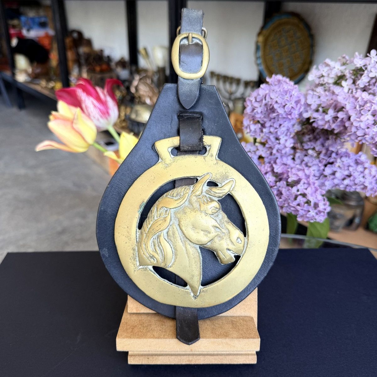 Vintage Vintage Horse Brass Medallion Leather Martingale Horse Head Size ONE SIZE - 10 Thumbnail