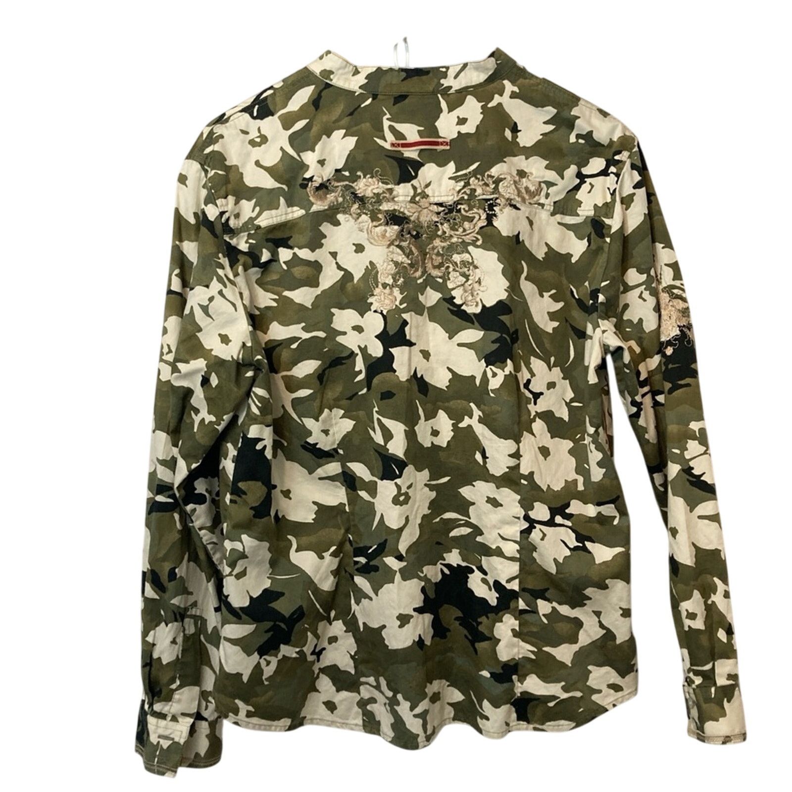 Chicos Chico’s Camouflage Camo Embroidered Button Down Shirt Top Size L / US 10 / IT 46 - 2 Thumbnail