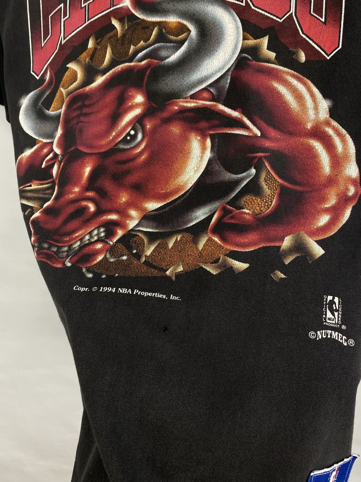 NBA × Nutmeg × Vintage 🇺🇸 Vintage 1994 Chicago Bulls Nutmeg rare retro t-shirt Size US L / EU 52-54 / 3 - 8 Thumbnail