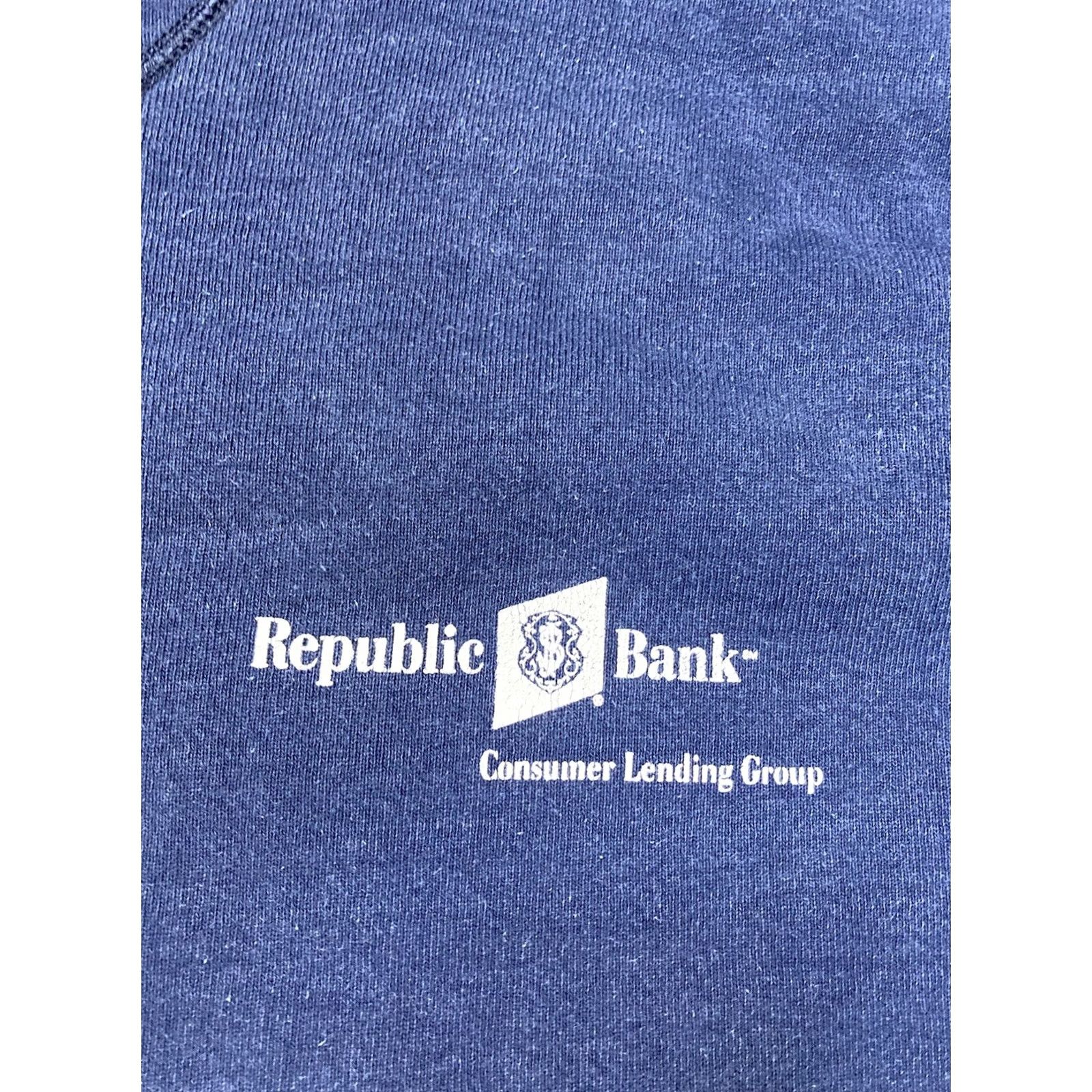 Tultex VINTAGE Republic Bank Change Makes Sense Crewneck Sweatshirt Men Large USA 90s Graphic Print Tultex Blue Cotton Pullover Crew Neck Long Sleeve Size US L / EU 52-54 / 3 - 4 Thumbnail