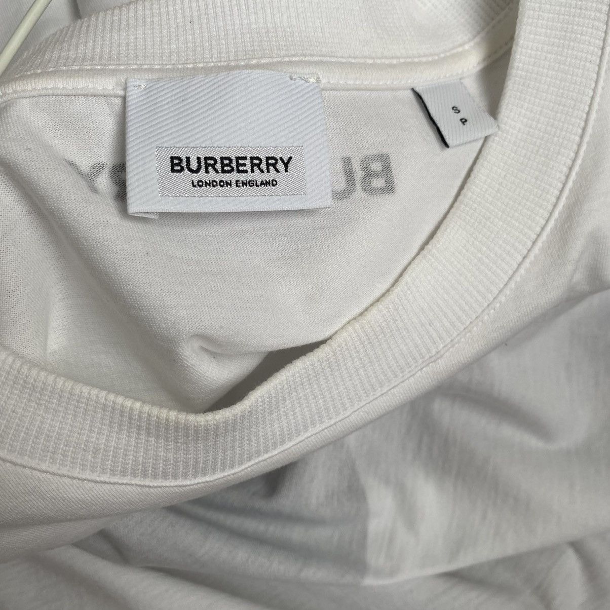 Burberry RARE ! BURBERRY ELON GRAPHIC BEAR TEE Size US M / EU 48-50 / 2 - 14 Thumbnail
