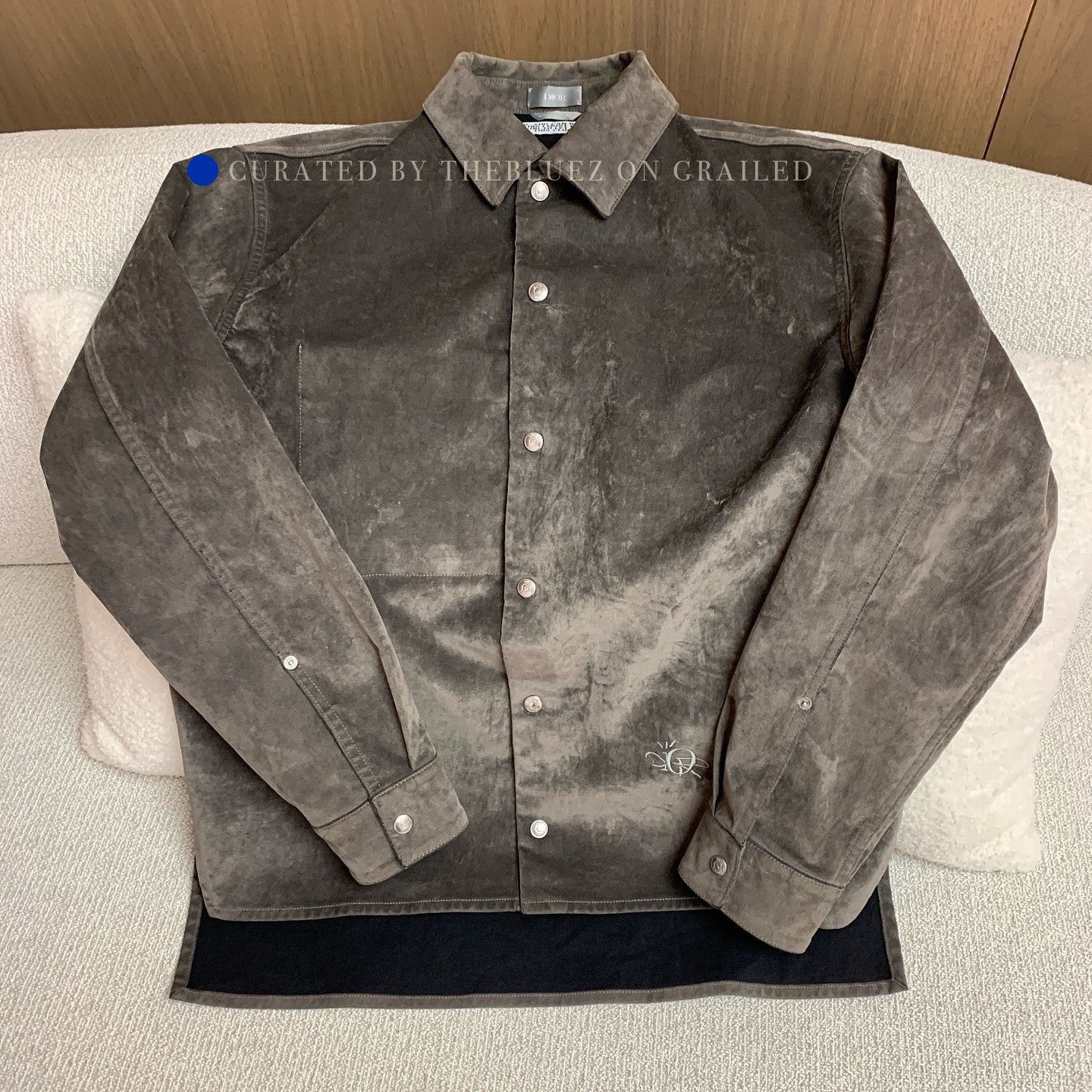 Dior Gray Logo Embroidered Suede Shirt Size US S / EU 44-46 / 1 - 1 Thumbnail