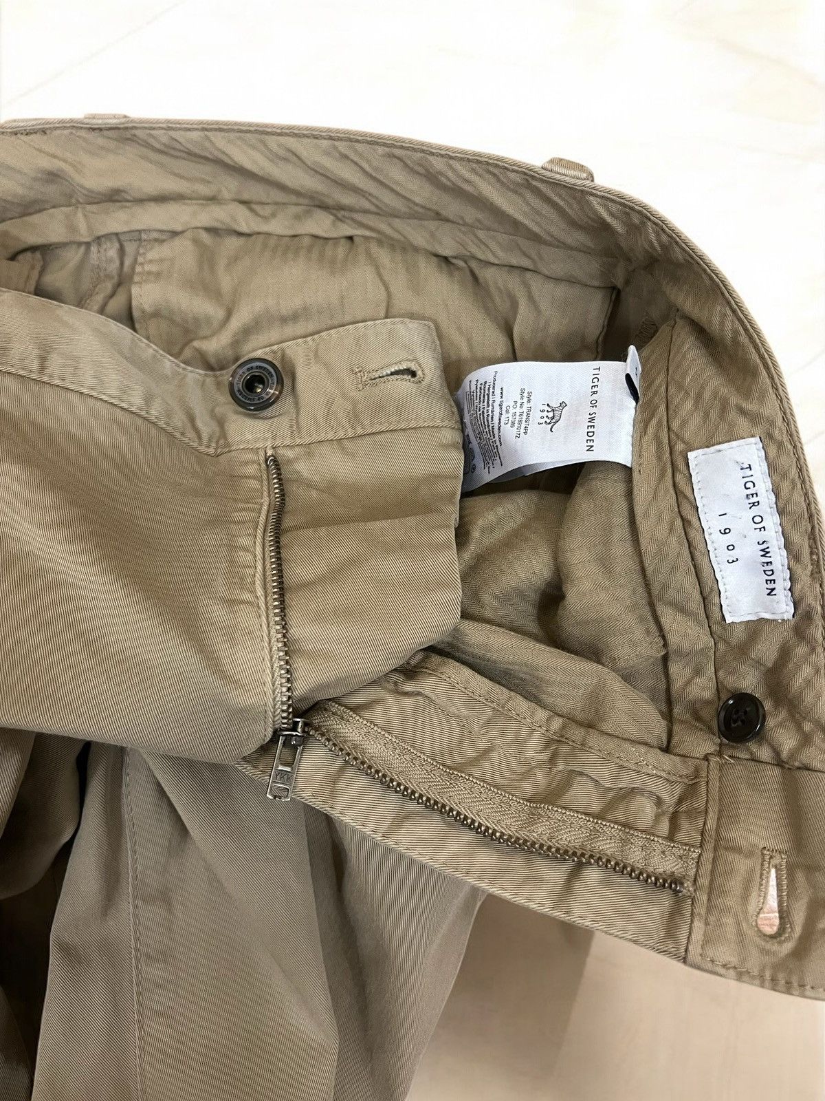 Tiger of Sweden Tiger of Sweden Transit khaki chino trousers size W31 Size US 31 - 5 Thumbnail