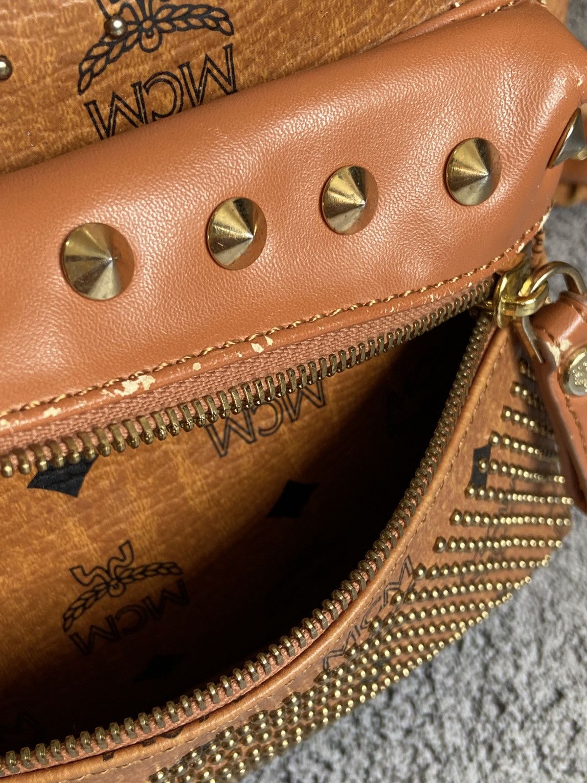 MCM MCM Studded Backpack Leather Distressed Size ONE SIZE - 15 Thumbnail