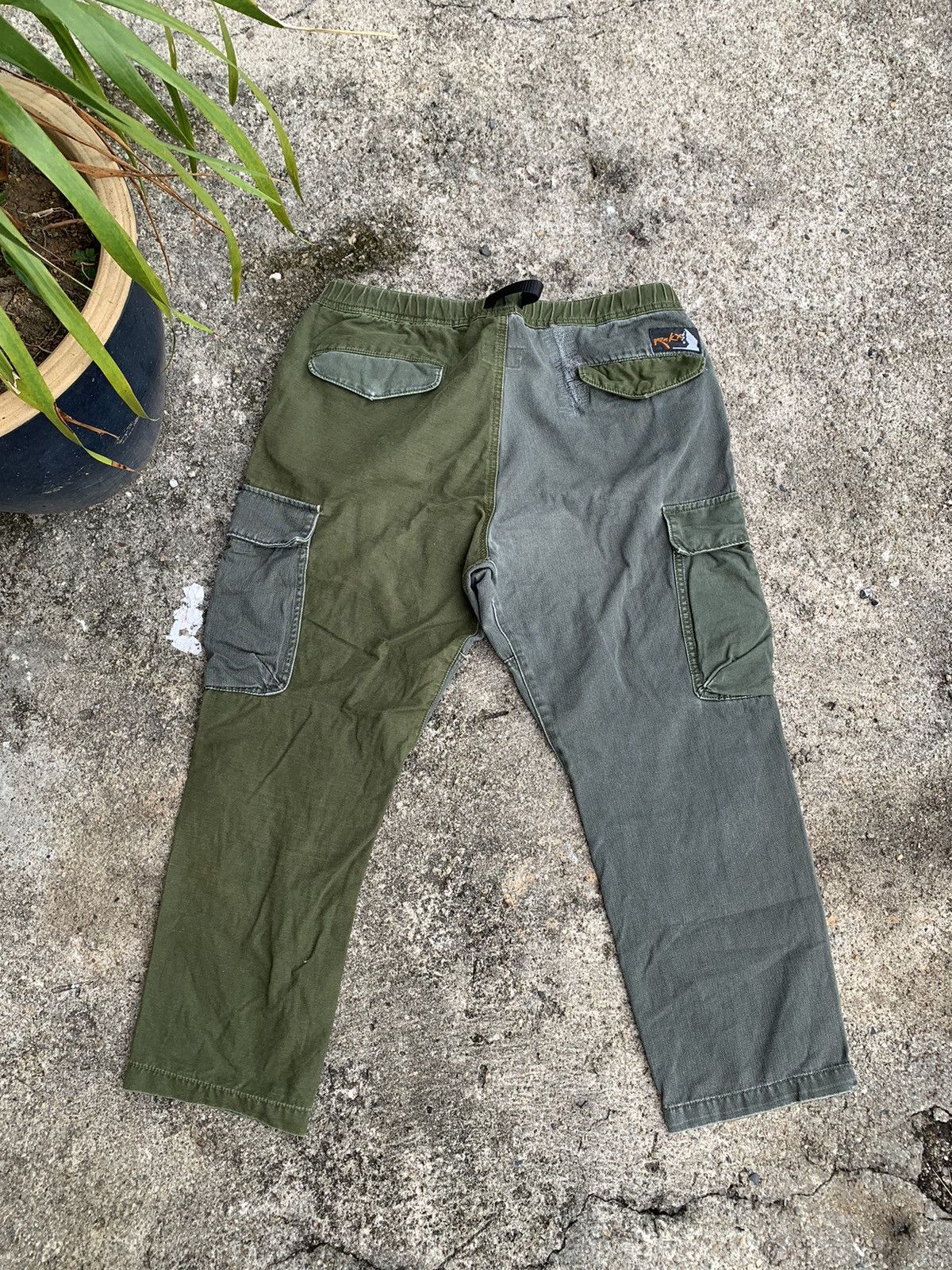 Sage De Cret 🔥Rare🔥 Rokx x Sage de cret collaboration cargo pants Size US 34 / EU 50 - 4 Thumbnail