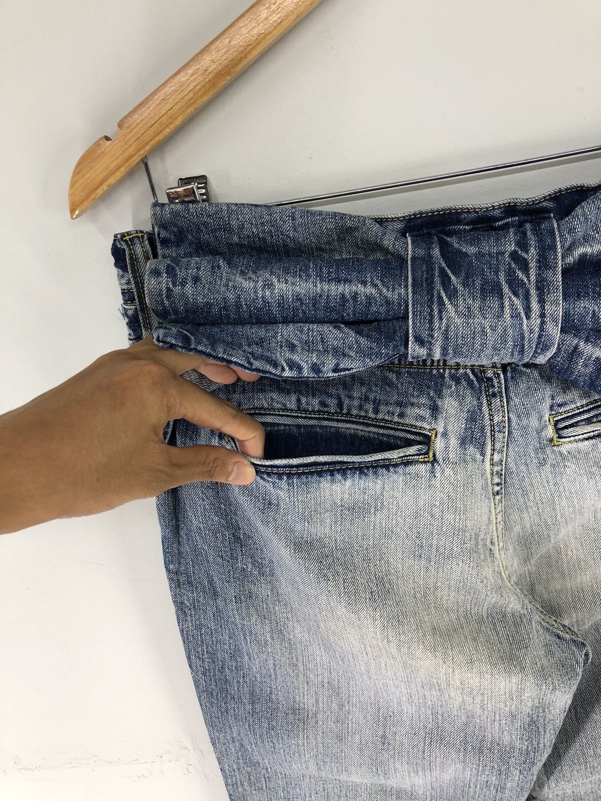 Japanese Brand Rodeo Crowns Back Ribbon Distressed Faded Blue Jeans Size 31" - 17 Thumbnail