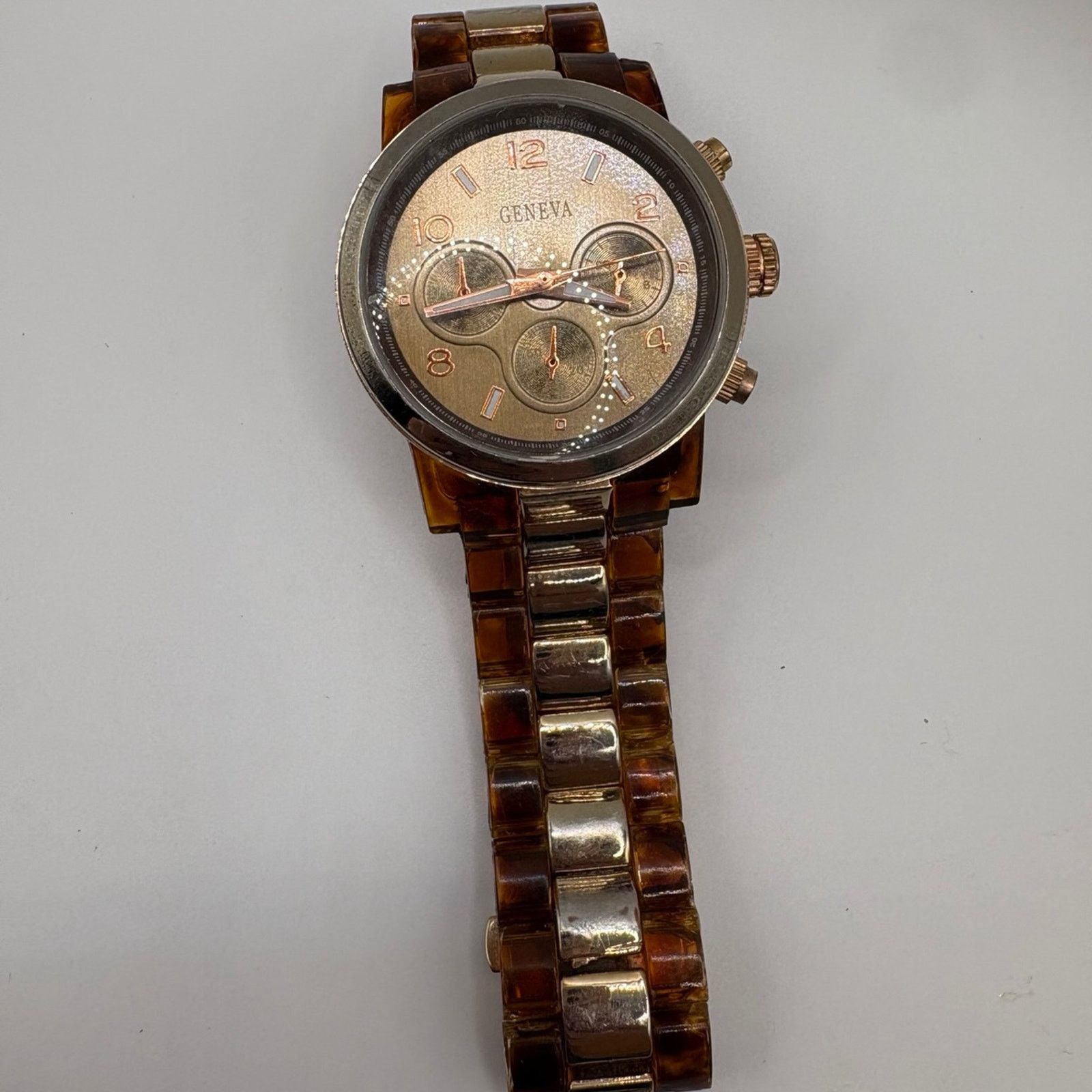 Various Lot of 7 Fashion Watches - New Batteries - some issues Size ONE SIZE - 4 Thumbnail