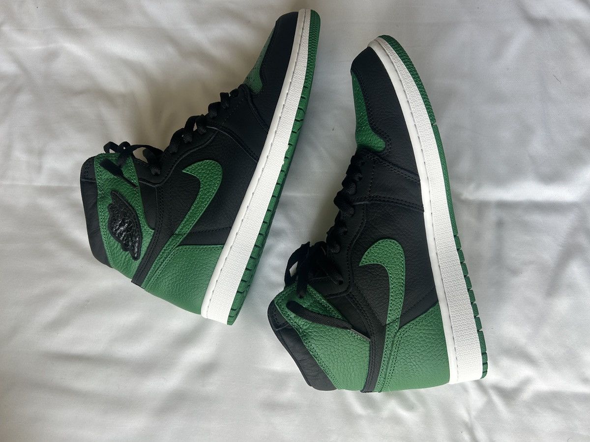Nike Air Jordan 1 Retro High Pine Green Black Size US 10 / EU 43 - 1 Thumbnail