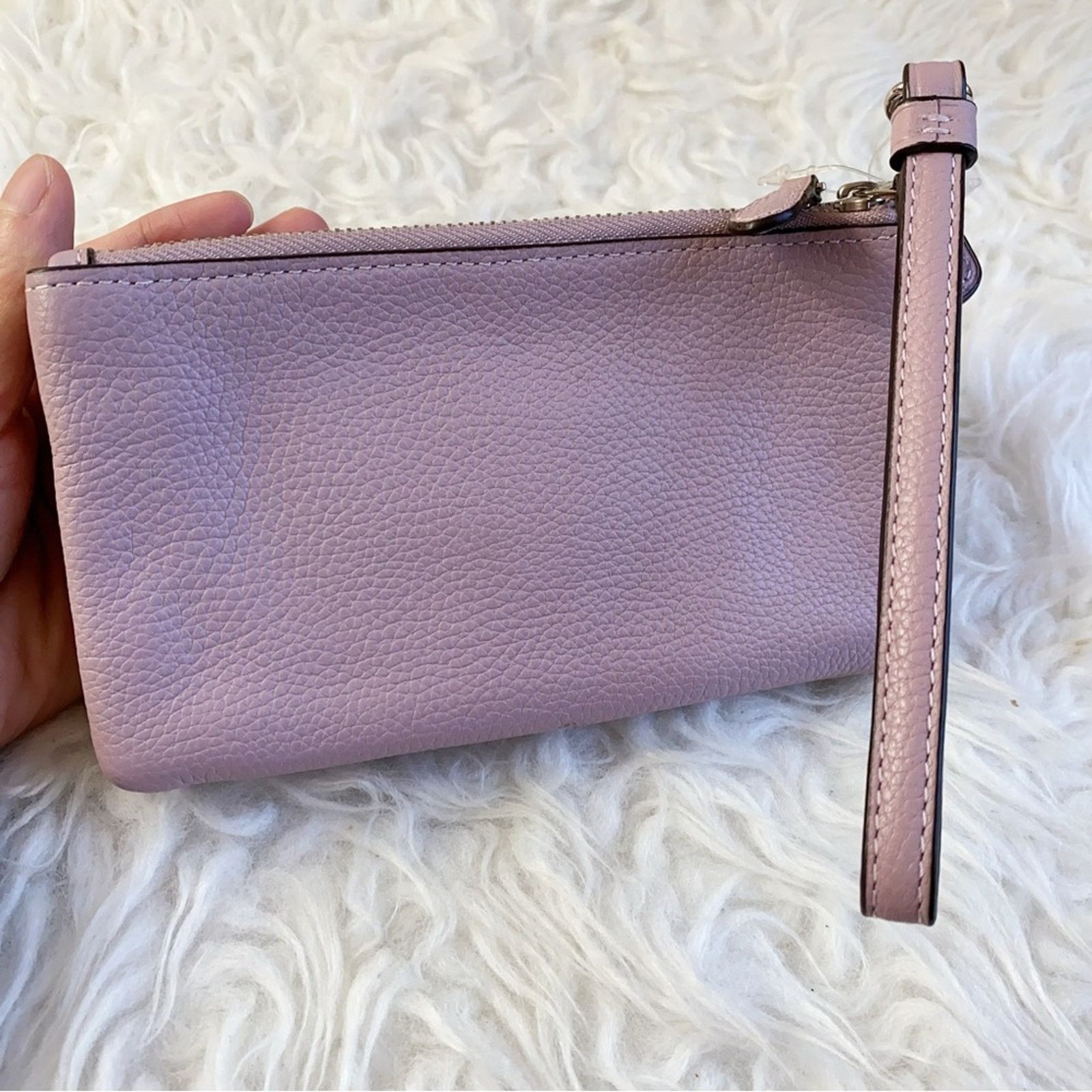 Coach Coach Clutch with Gold Hardware and Wrist Strap Size ONE SIZE - 6 Thumbnail