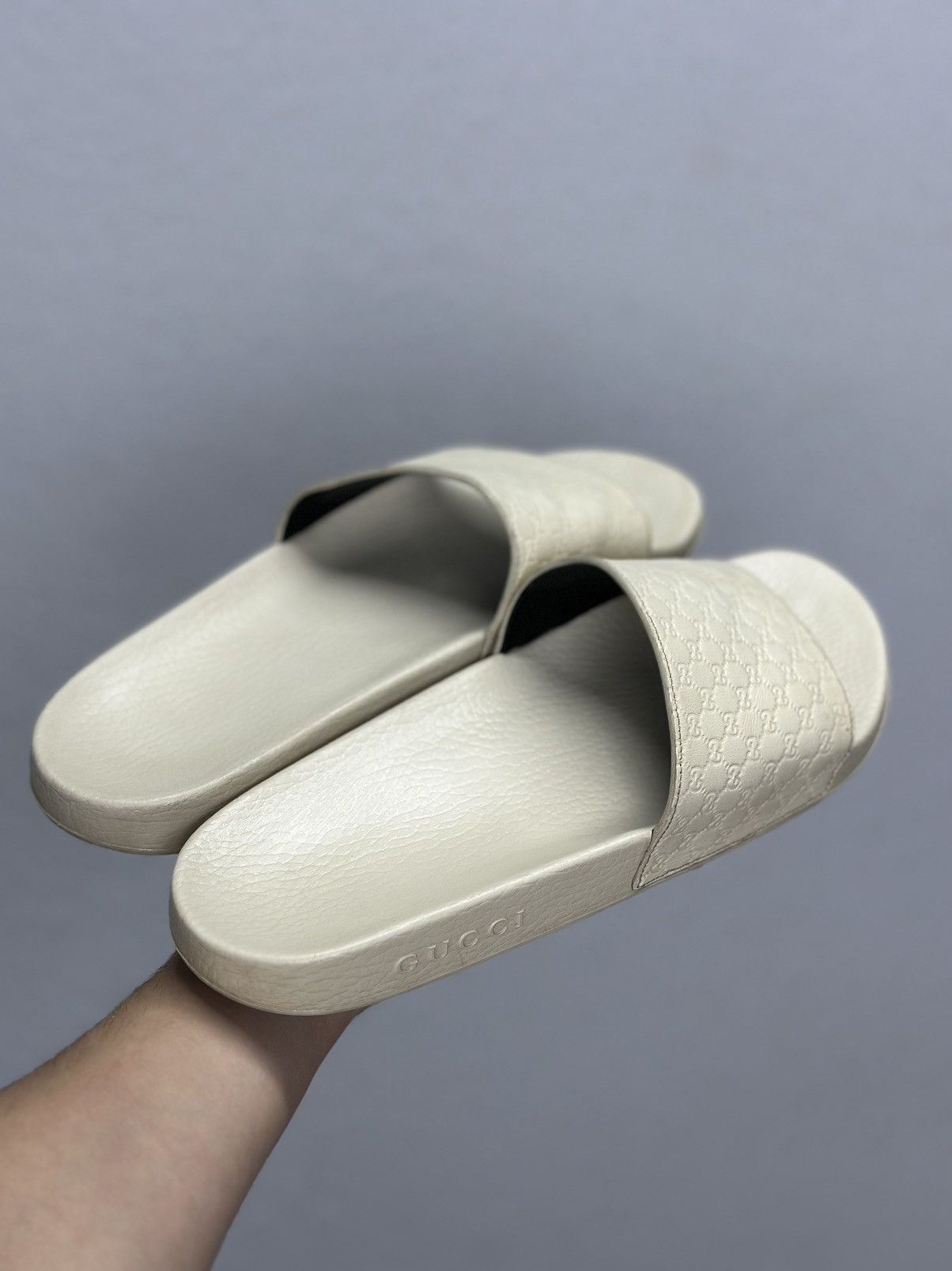 Gucci Gucci microguccissima Slides Cream Monogram Pattern Sandals Size US 10 / EU 43 - 2 Thumbnail