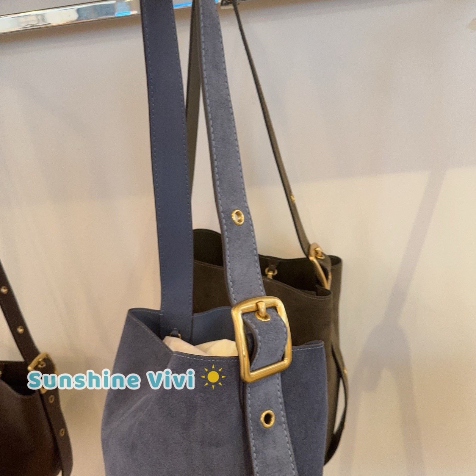 Coach NWT Coach Bleecker Bucket Bag CCC24 suede Brass/Light Denim Size ONE SIZE - 5 Thumbnail