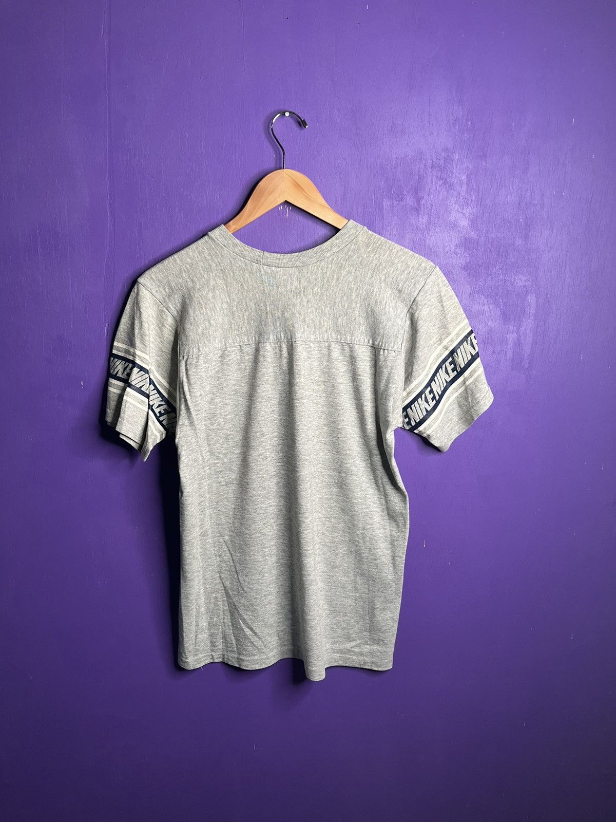 Nike × Vintage Vintage 70s Nike sleeve hits logo jersey shirt Size US M / EU 48-50 / 2 - 2 Thumbnail