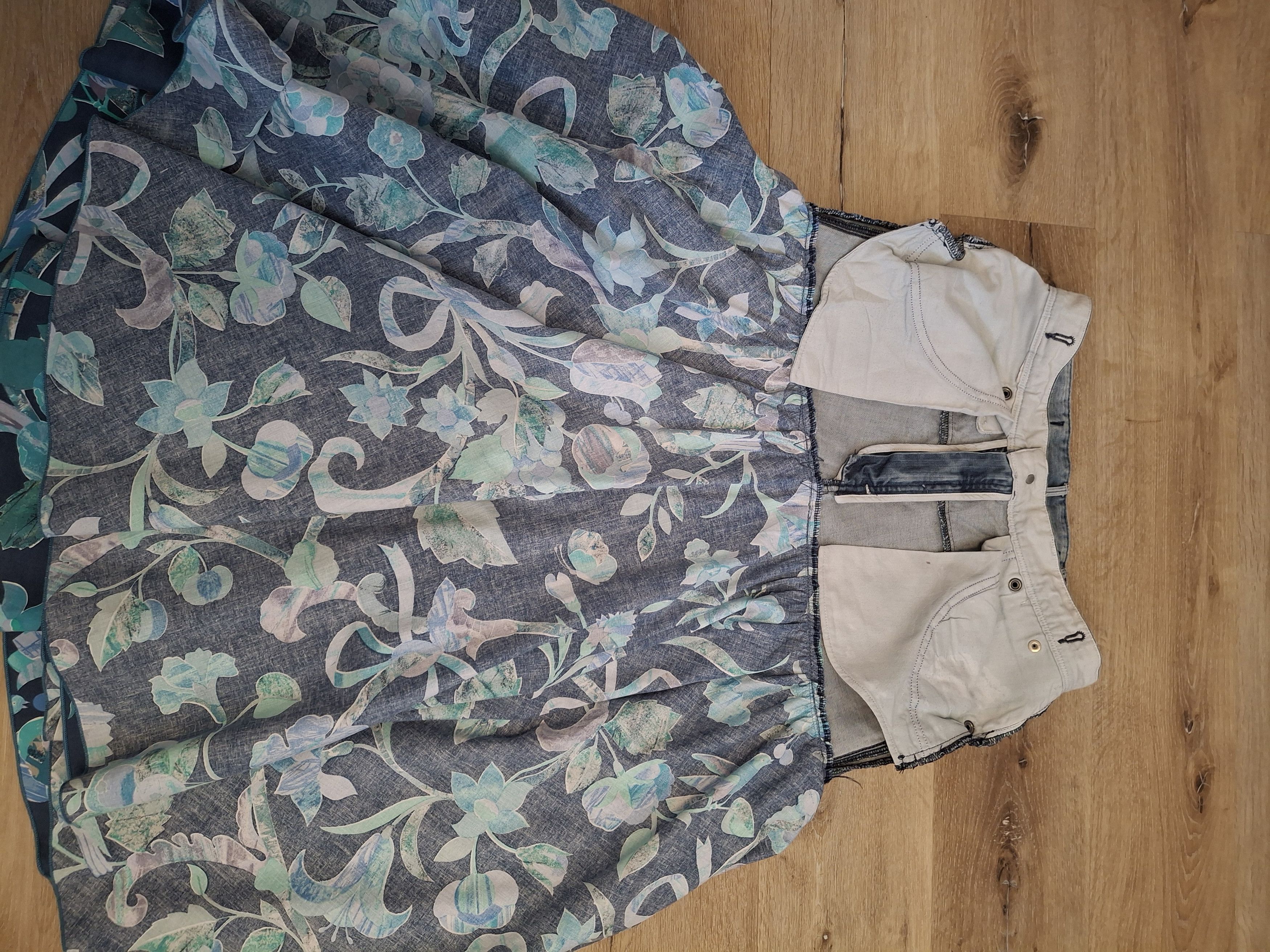 G-Star One of One Reworked G-Star Blue Denim Floral Skirt Size 33" - 16 Thumbnail