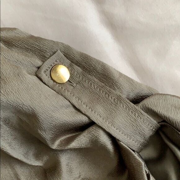 Diane von Furstenberg DVF DIANE VON FURSTENBERG 100 % Silk size 6 short sleeve tan Size M / US 6-8 / IT 42-44 - 6 Thumbnail