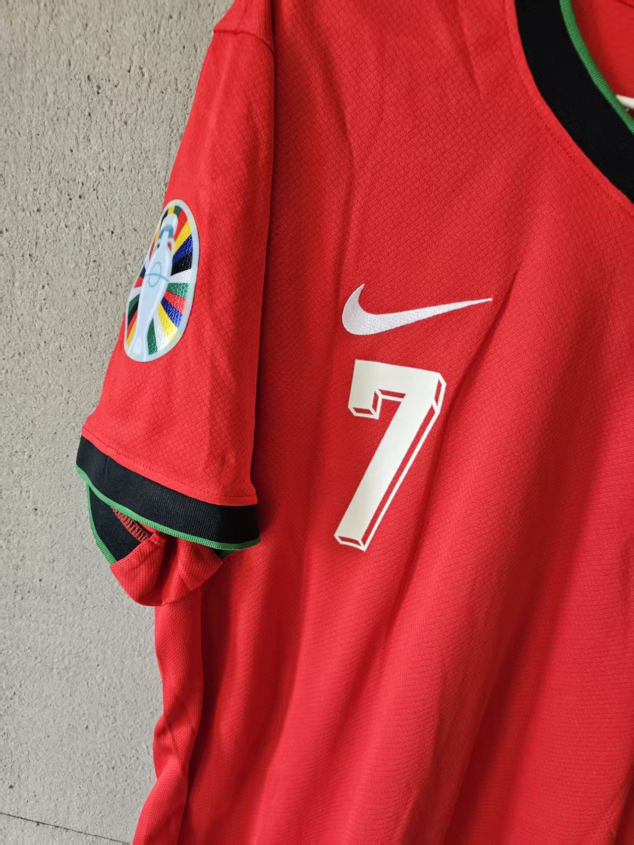 Other 2024 Portugal C Ronaldo Jersey Home Size US L / EU 52-54 / 3 - 3 Thumbnail