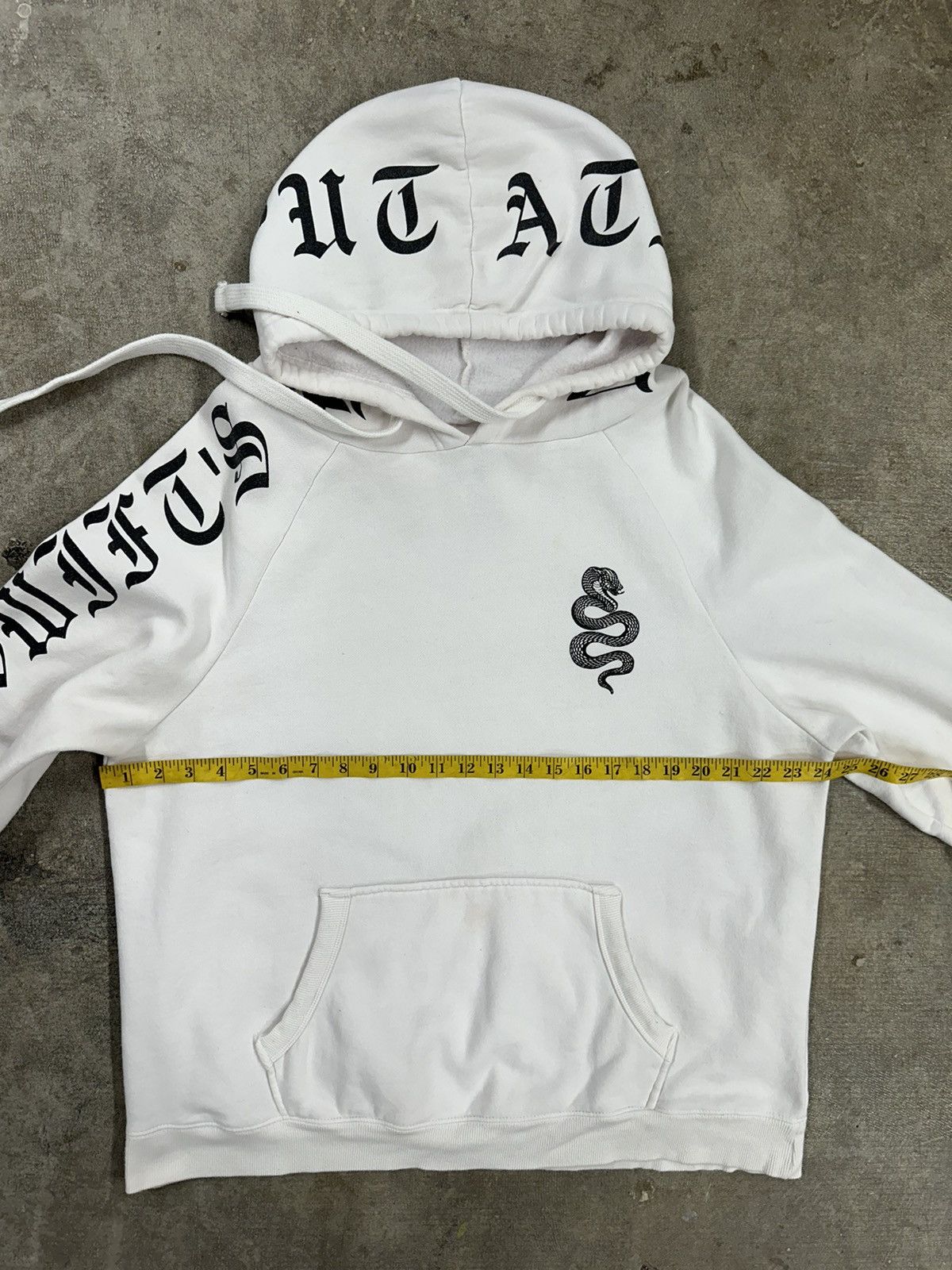 Band Tees Crazy Y2K Taylor Swift Reputation Serpent Tour Band Hoodie Size US M / EU 48-50 / 2 - 13 Thumbnail