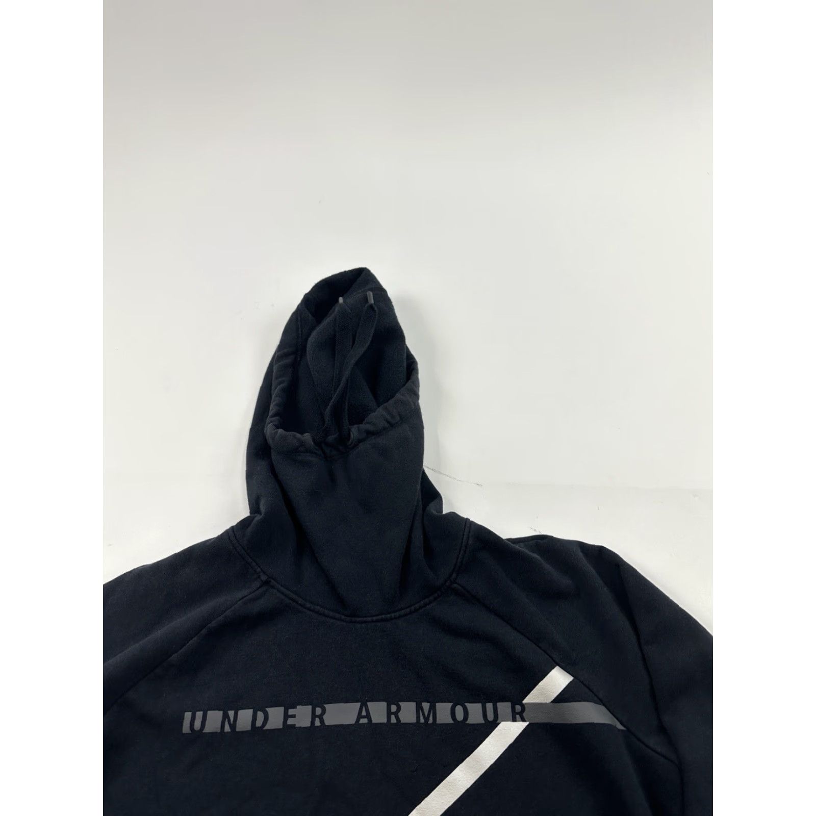 Under Armour Under Armour Hoodie Sweatshirt Womens Medium Black Loose Fit Pullover Size M / US 6-8 / IT 42-44 - 2 Thumbnail
